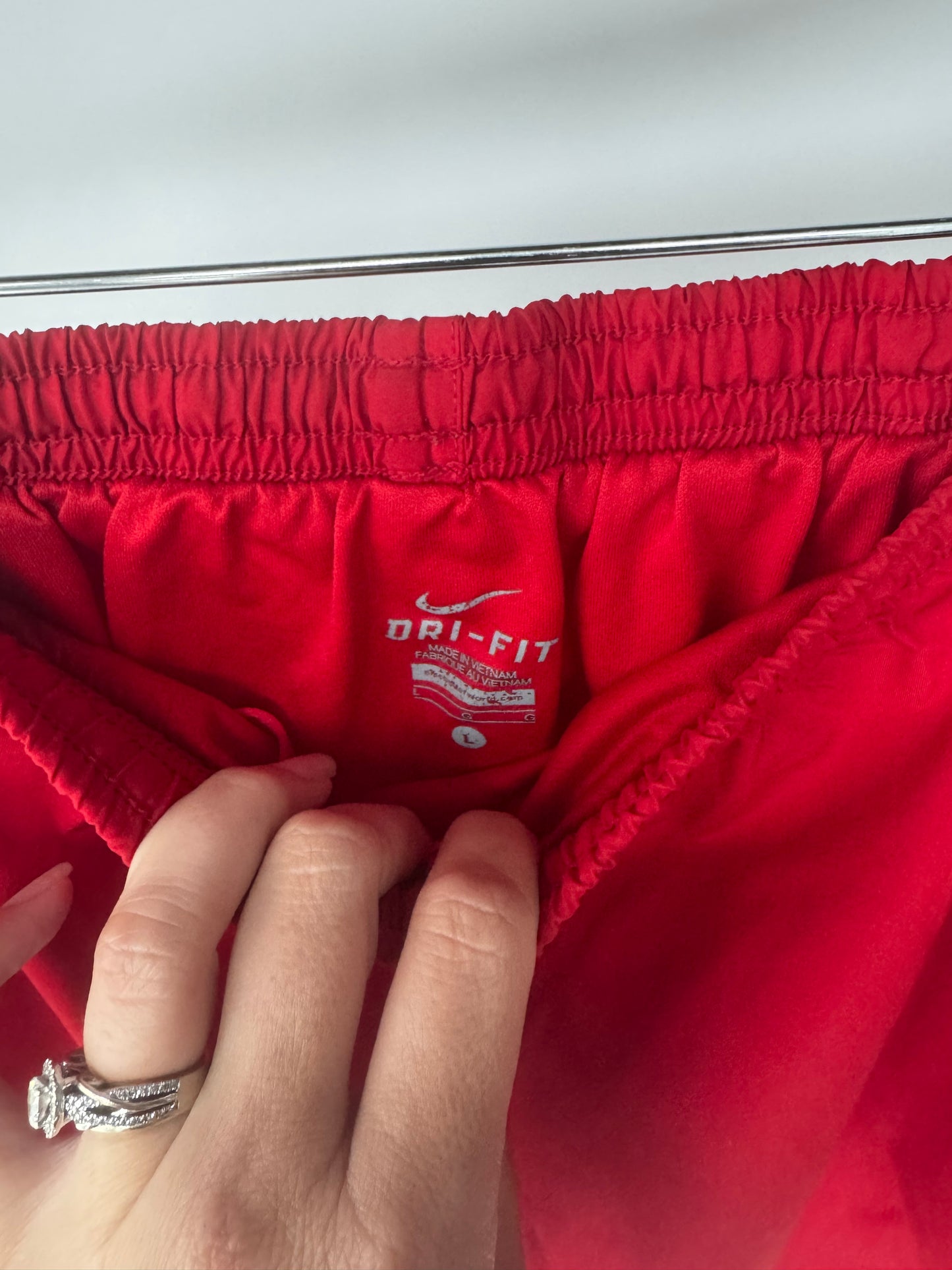 LARGE - NIKE - JUST SPIN IT SHORTS (Copy)