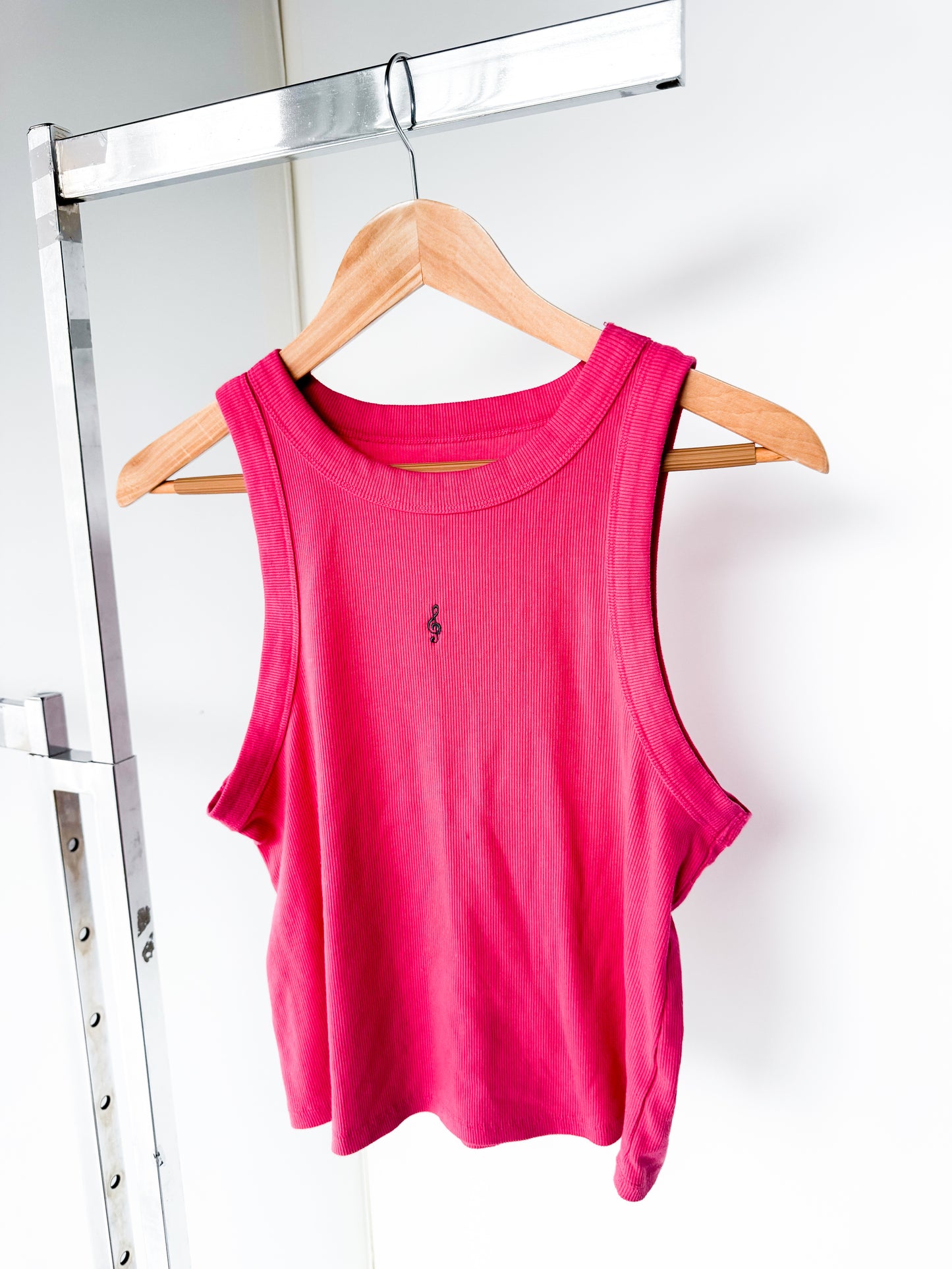 LARGE - OLD NAVY - Treble Clef Design
