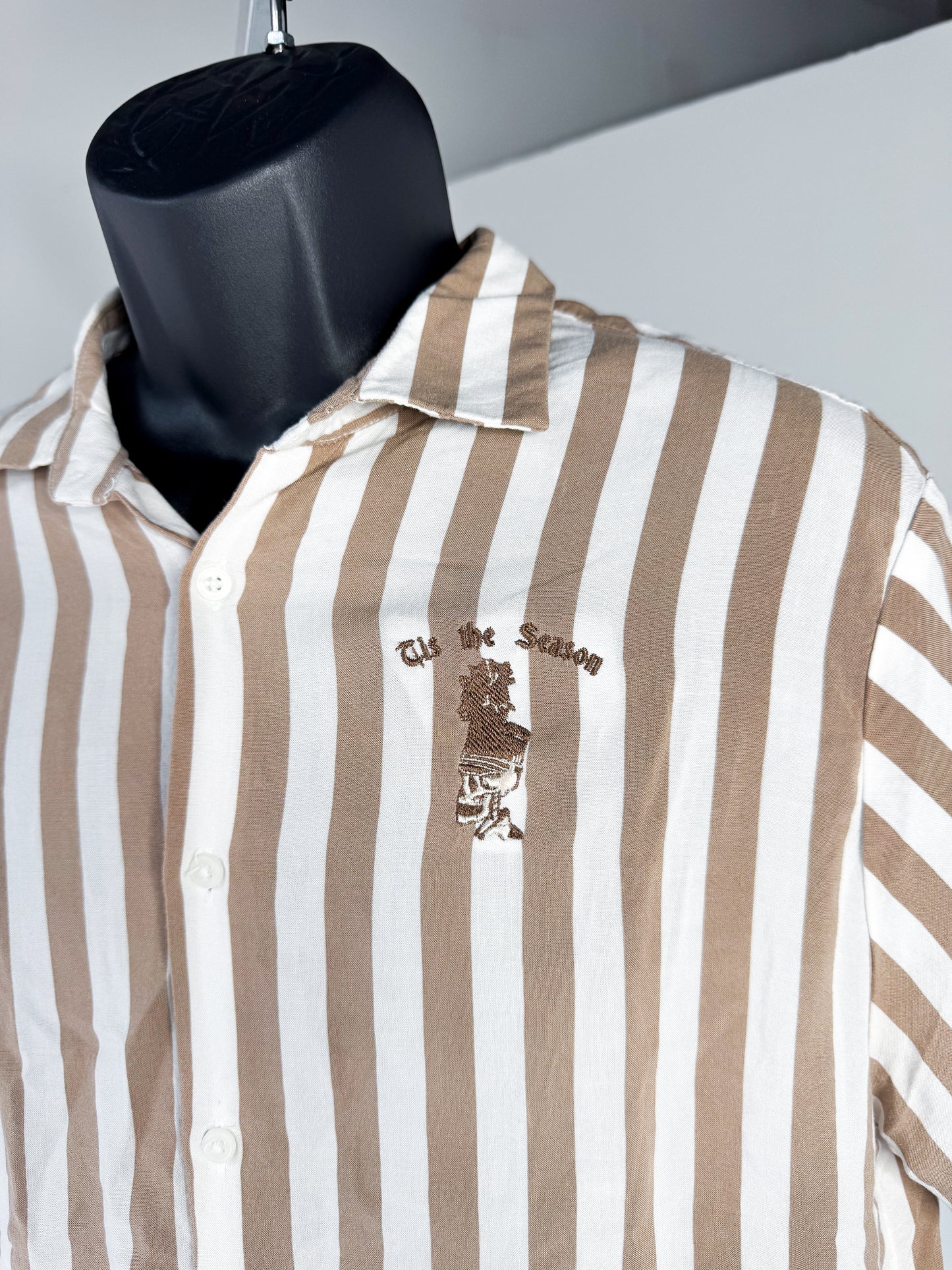 MENS MEDIUM  - DENIM AND FLOWERS -  SKELTON SHAKO pocket design