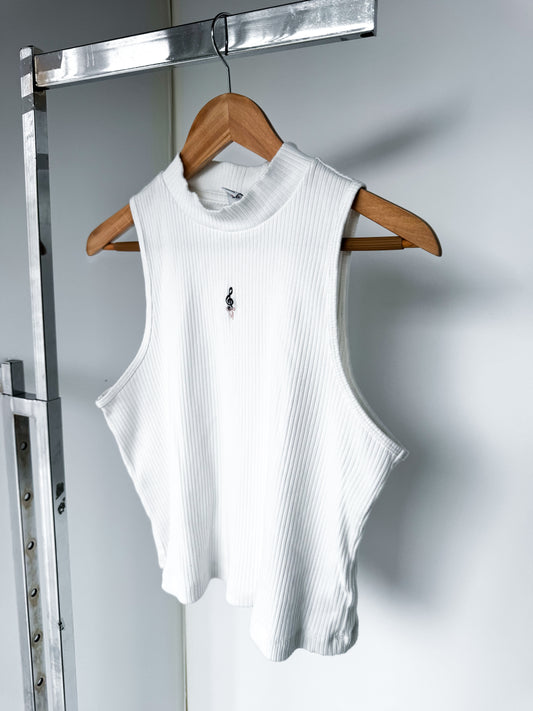 XLARGE - OLD NAVY - Treble Clef with Bow Tank