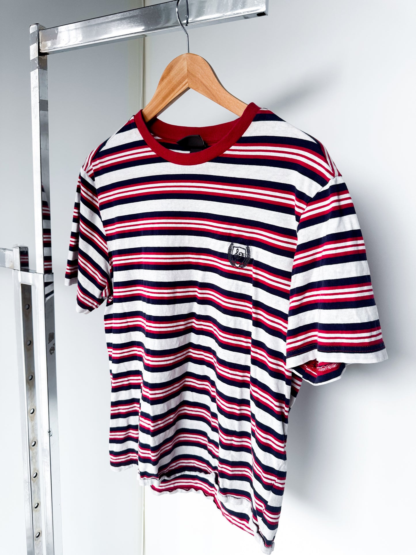 LARGE - H&M - MUSIC CREST SHIRT