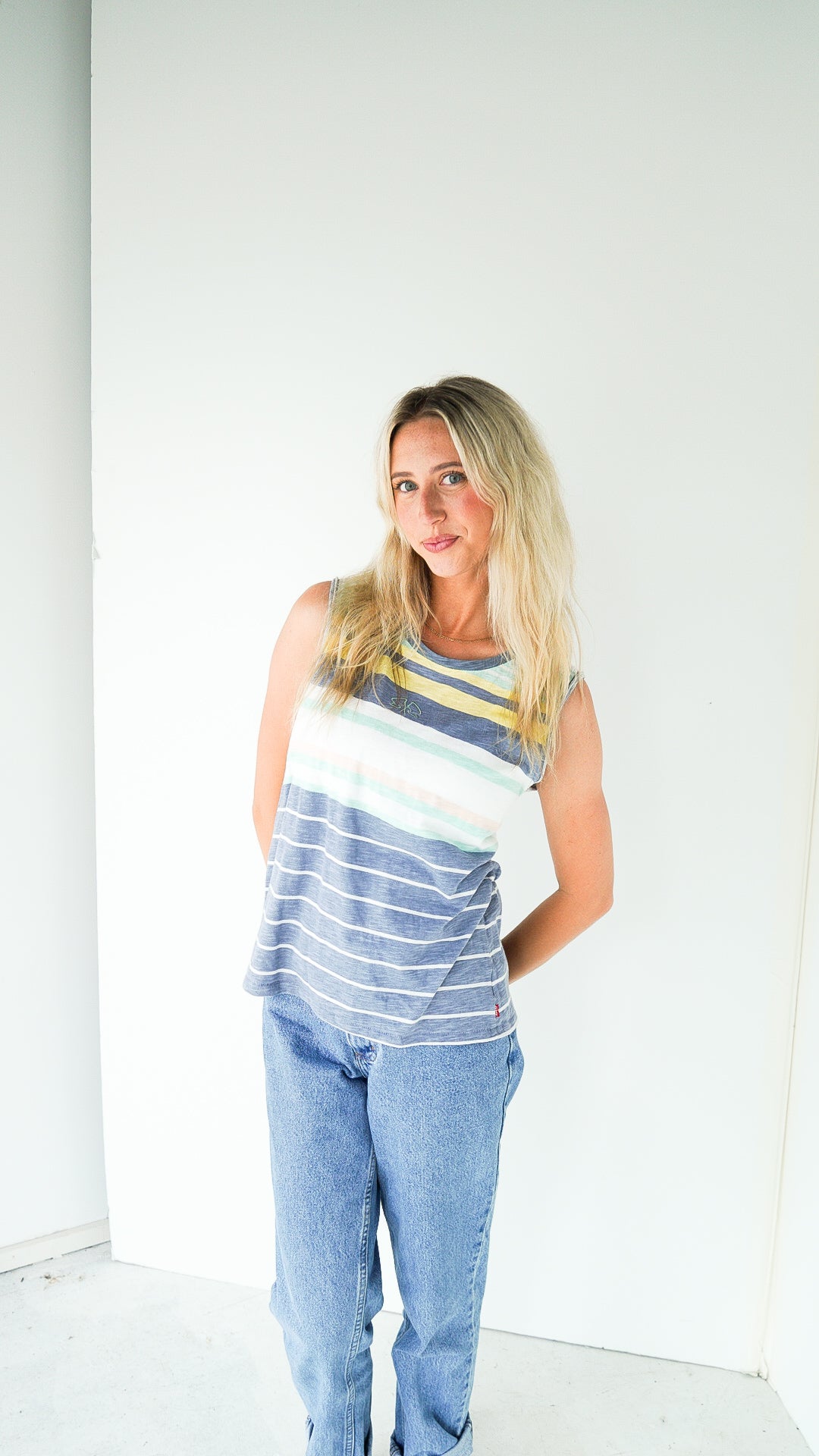 LARGE LEVI'S tank with Flag Design