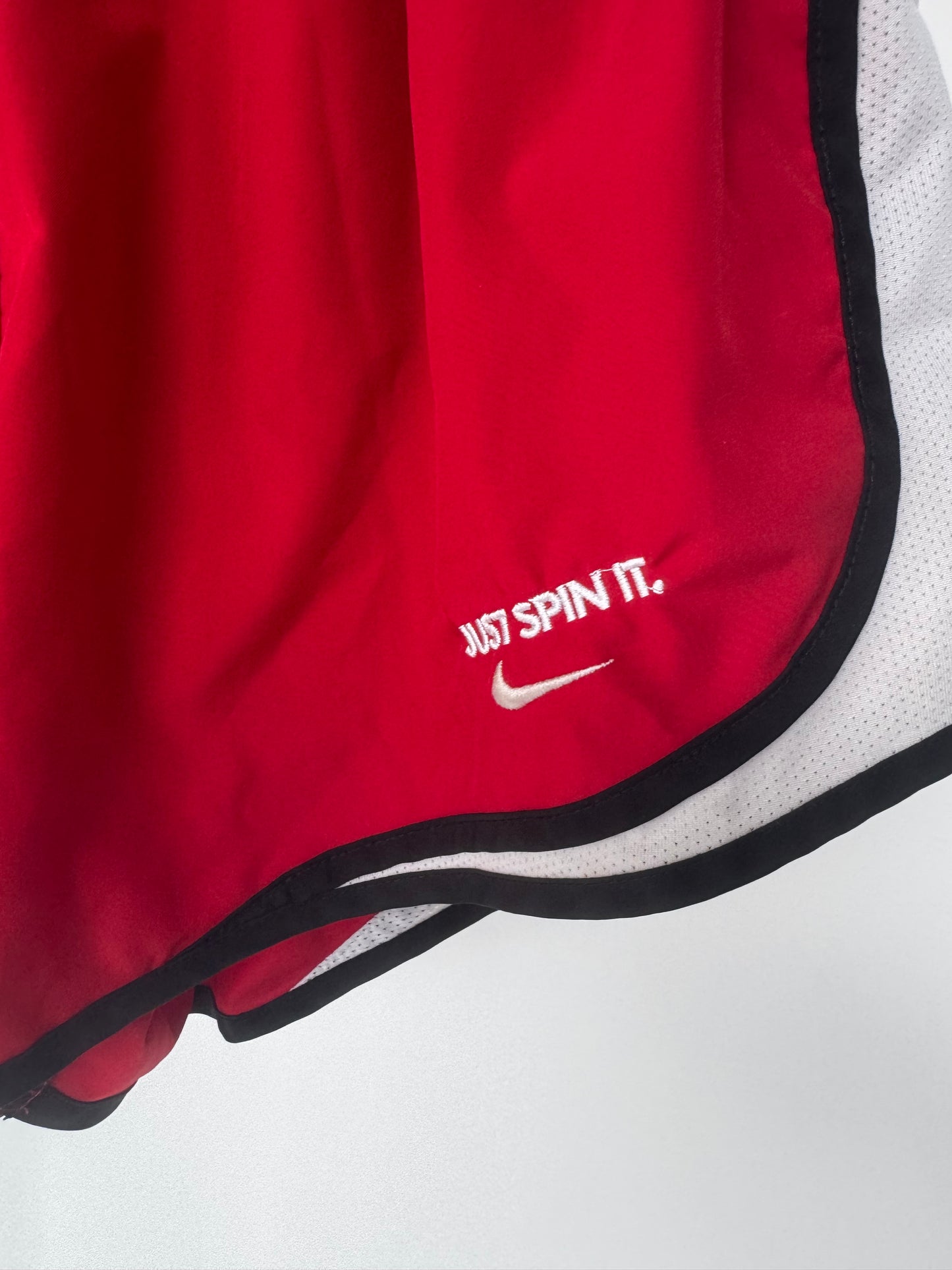 LARGE - NIKE - JUST SPIN IT SHORTS (Copy)