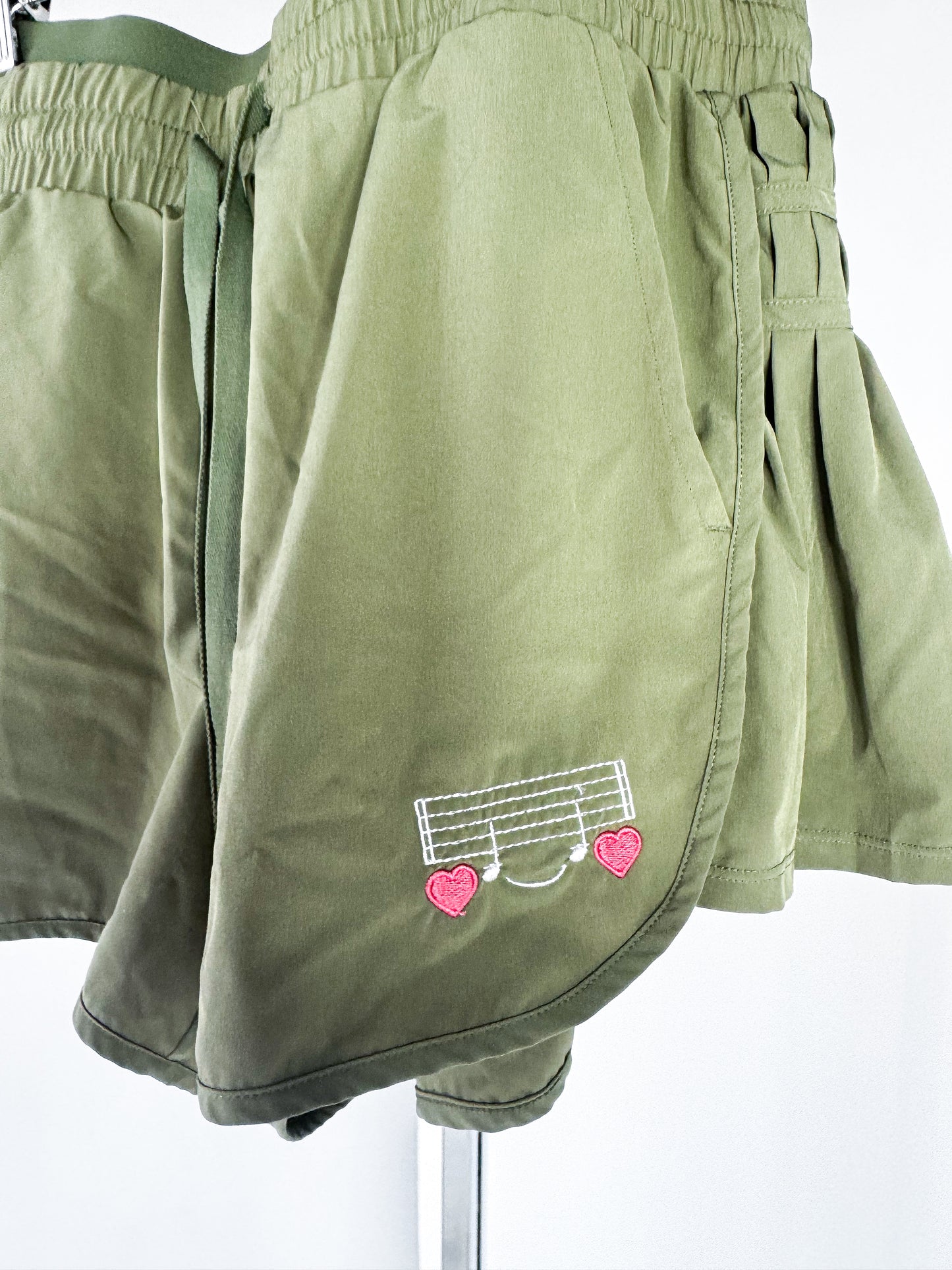 WOMENS XLARGE- JOY LAB - NOTE SMILES SHORTS