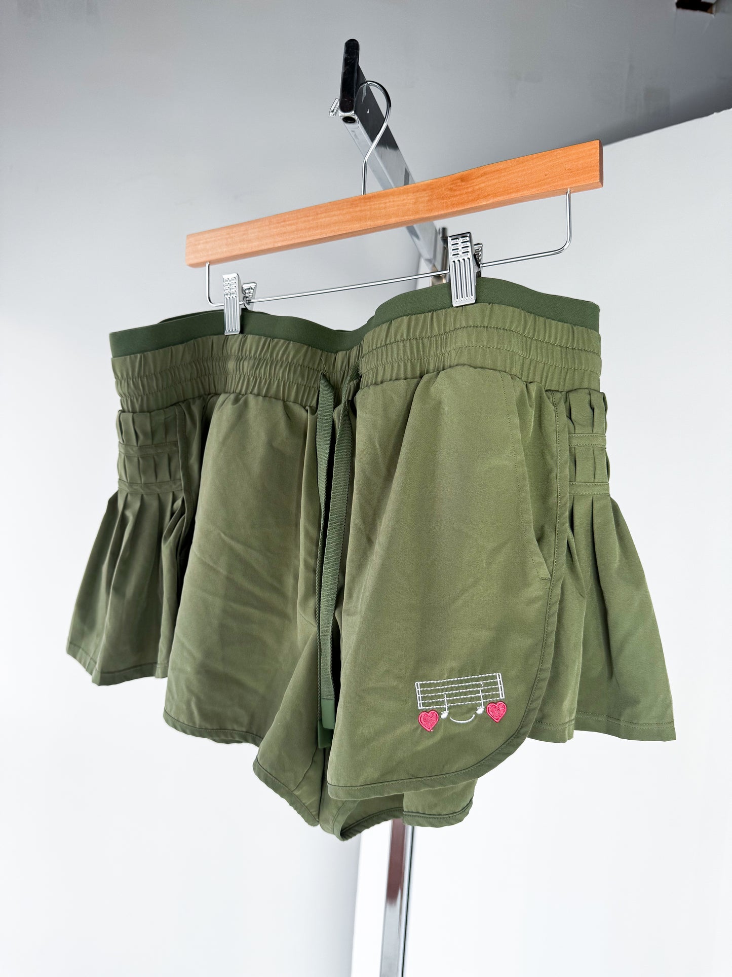 WOMENS XLARGE- JOY LAB - NOTE SMILES SHORTS