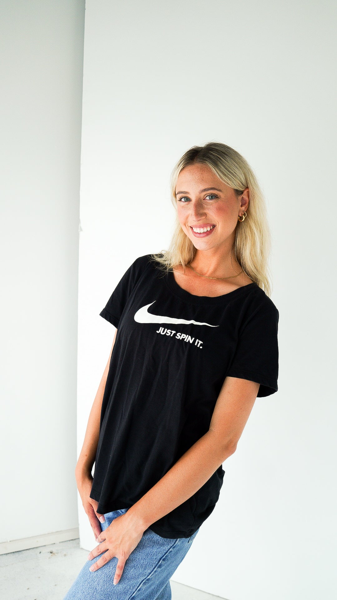 LARGE -NIKE-  “Just Spin It” Design