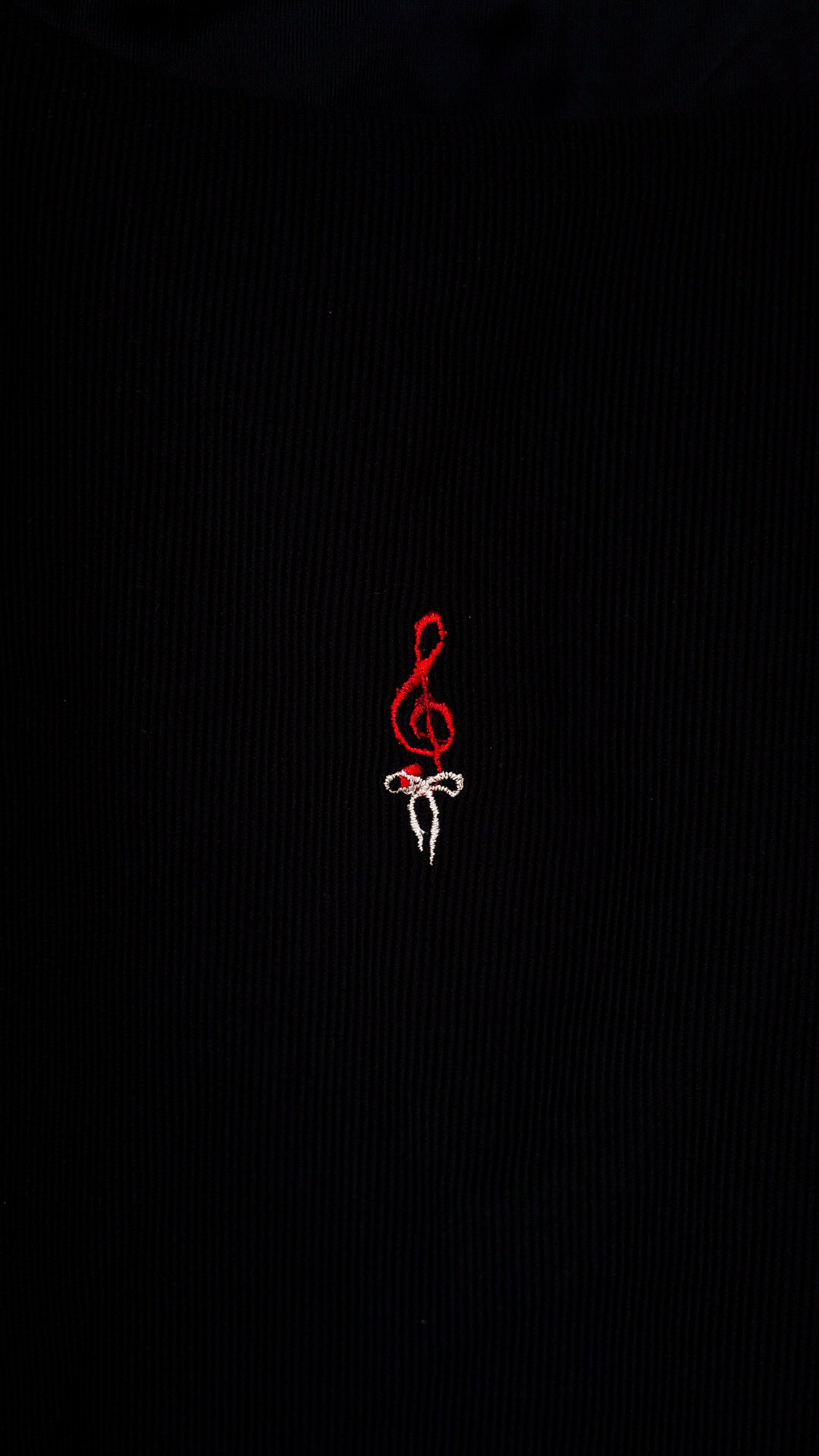 LARGE - LAND’S END - Treble Clef with Bow Tank