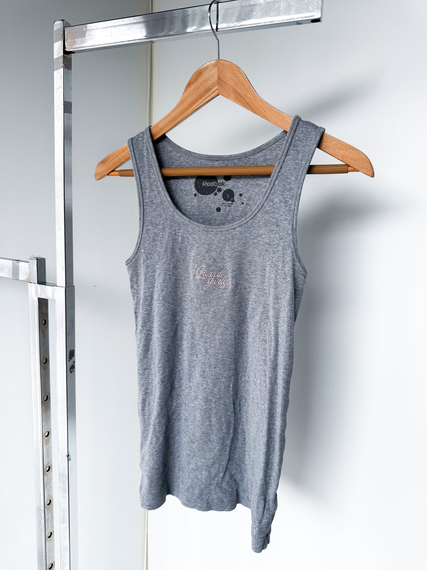 LARGE - REEBOK - GUARD GIRLY TANK