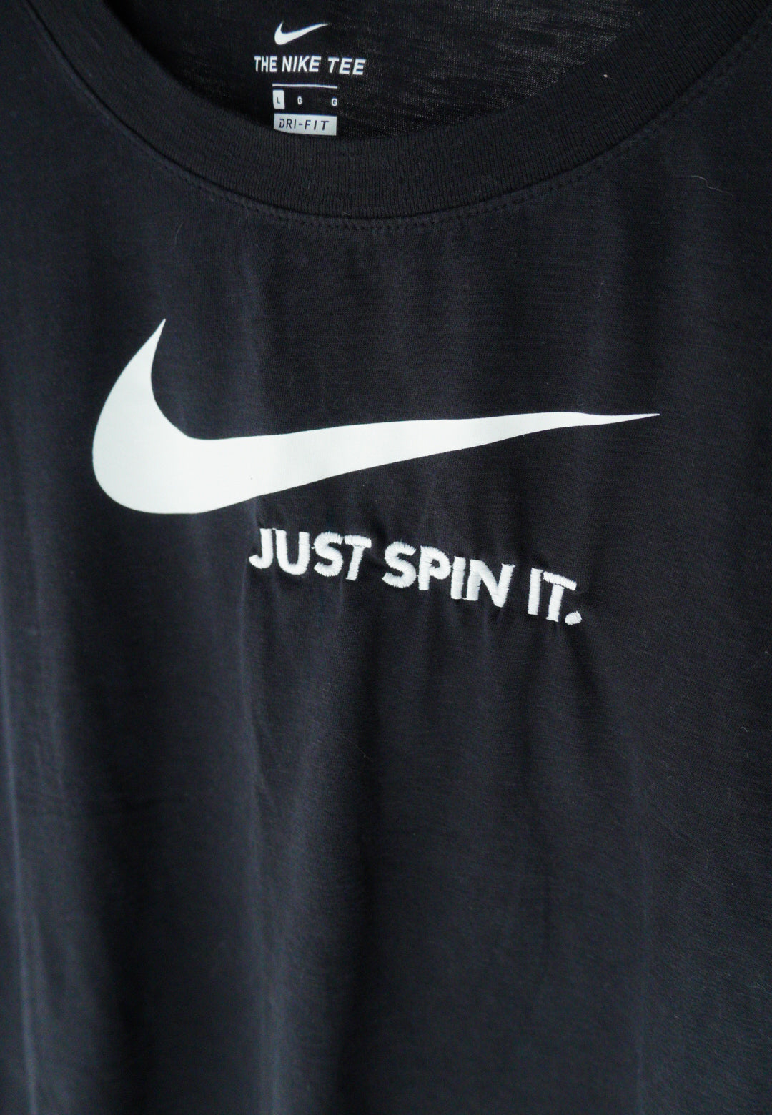LARGE -NIKE-  “Just Spin It” Design