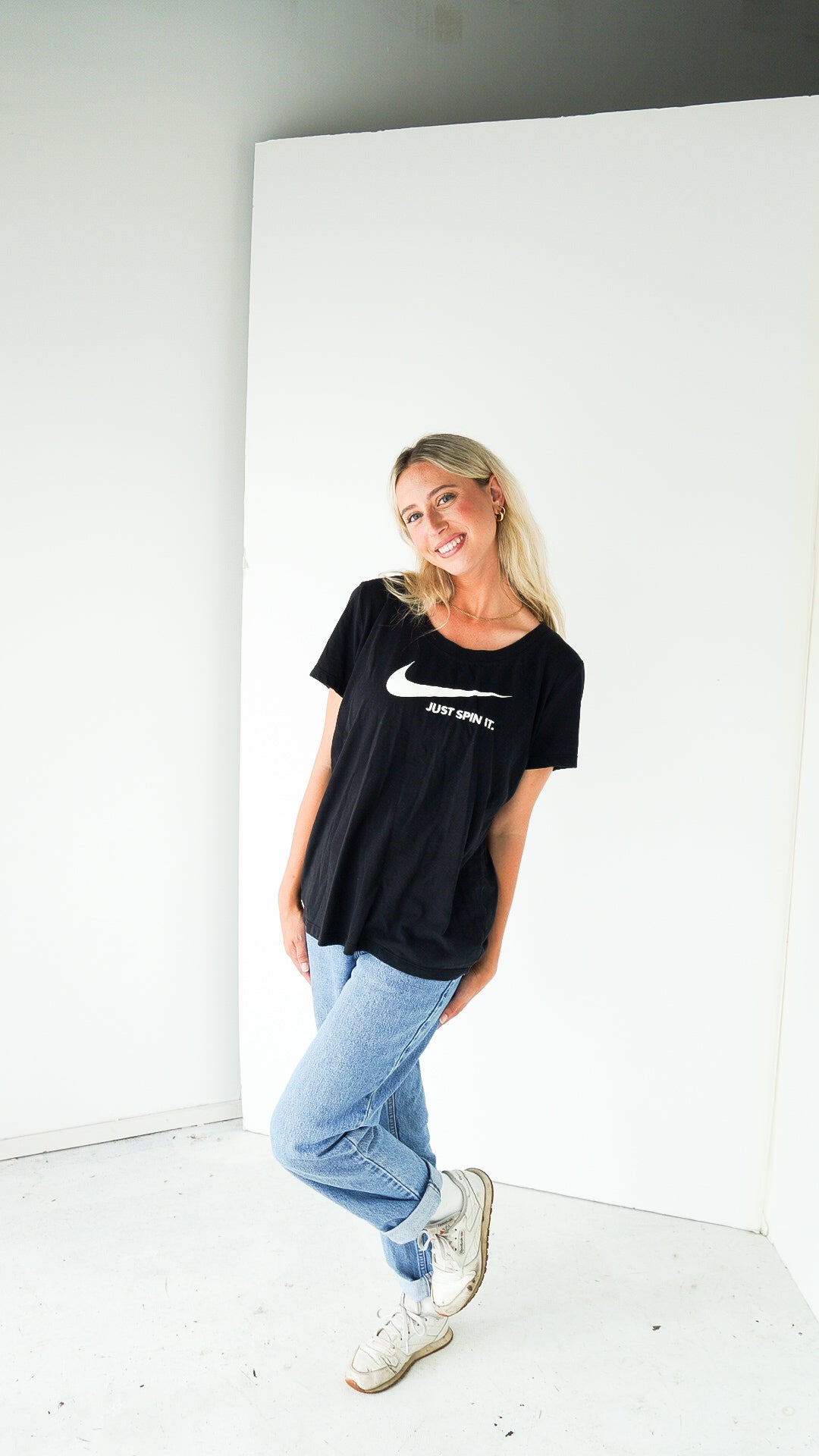 LARGE -NIKE-  “Just Spin It” Design
