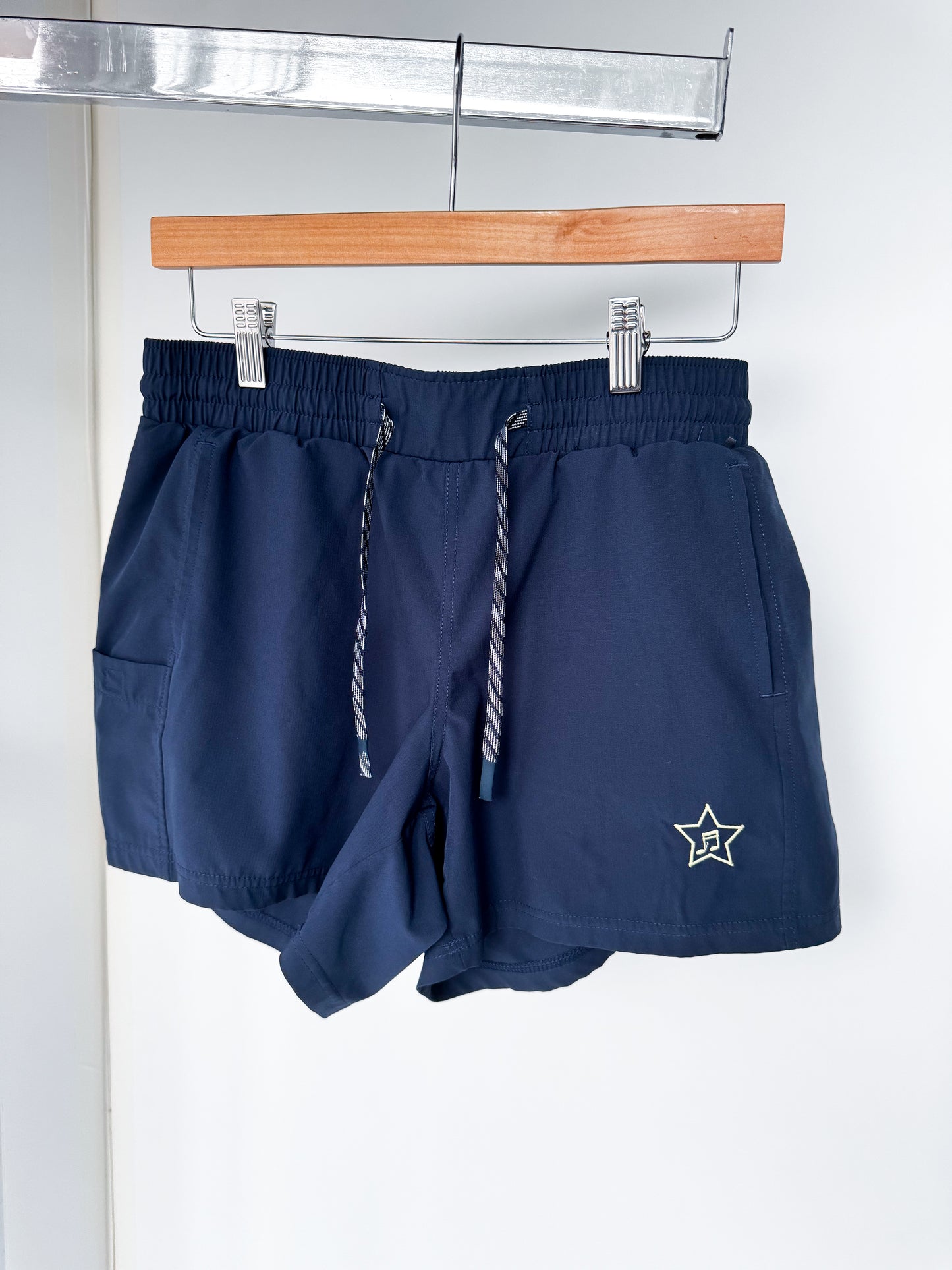 SMALL - PACIFIC TRAIL - STAR MUSIC SHORTS