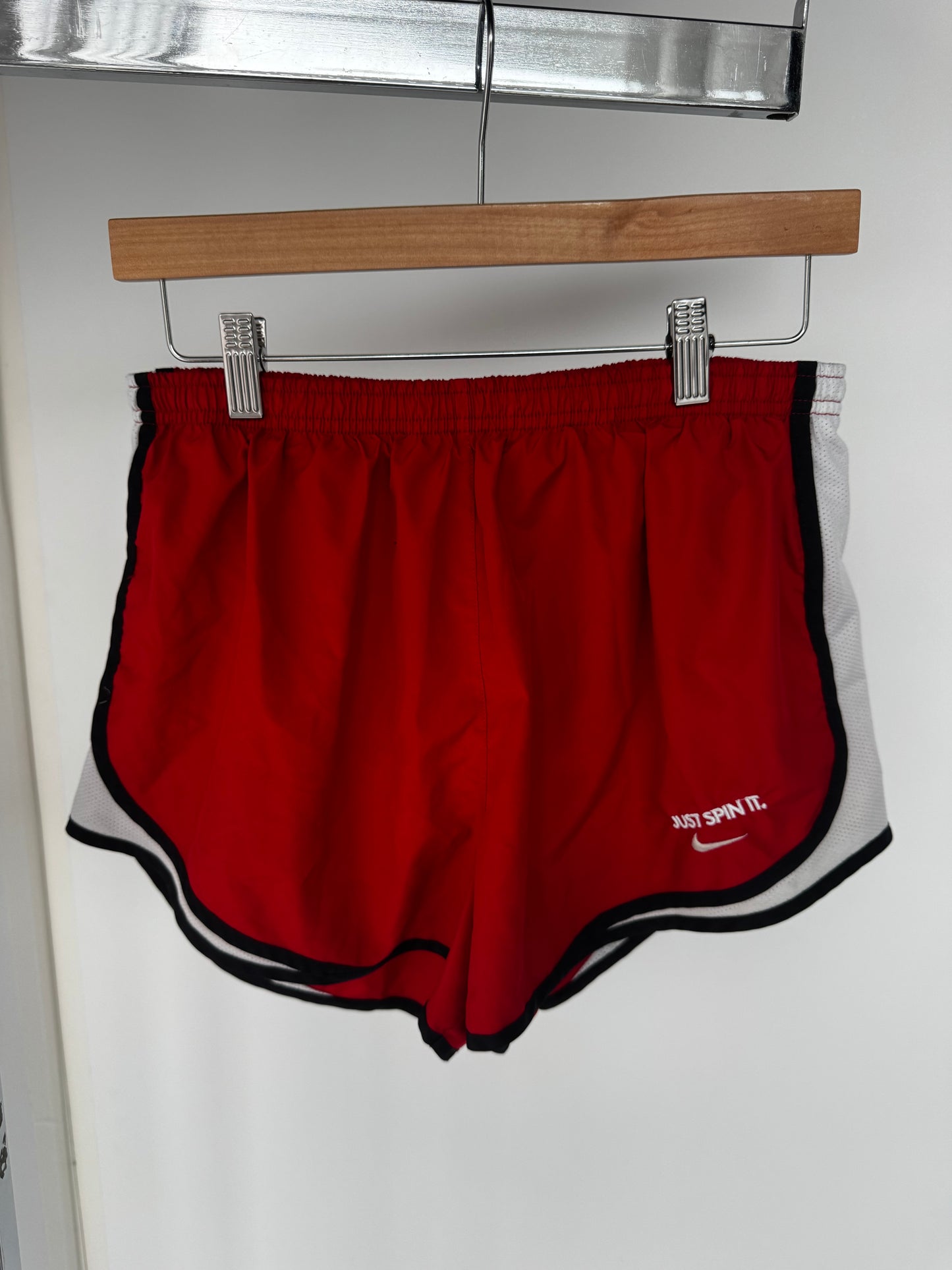 LARGE - NIKE - JUST SPIN IT SHORTS (Copy)