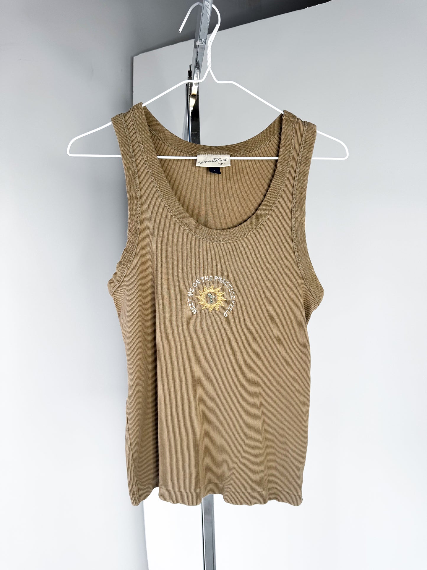 WOMENS LARGE - UNIVERSAL THREAD - PRACTICE FIELD TANK (Copy)