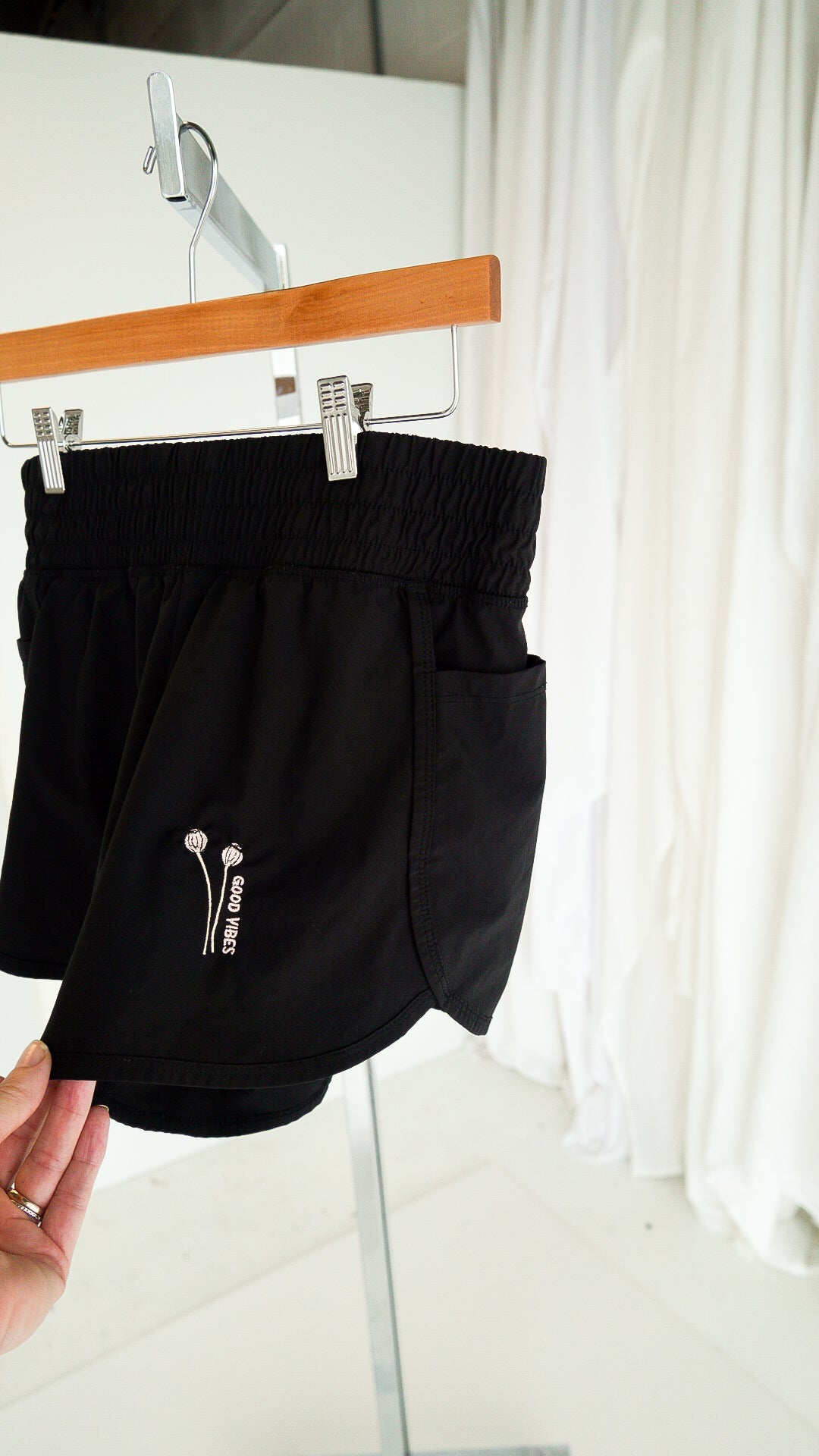 LARGE - MARIKA - GOOD VIBES SHORTS