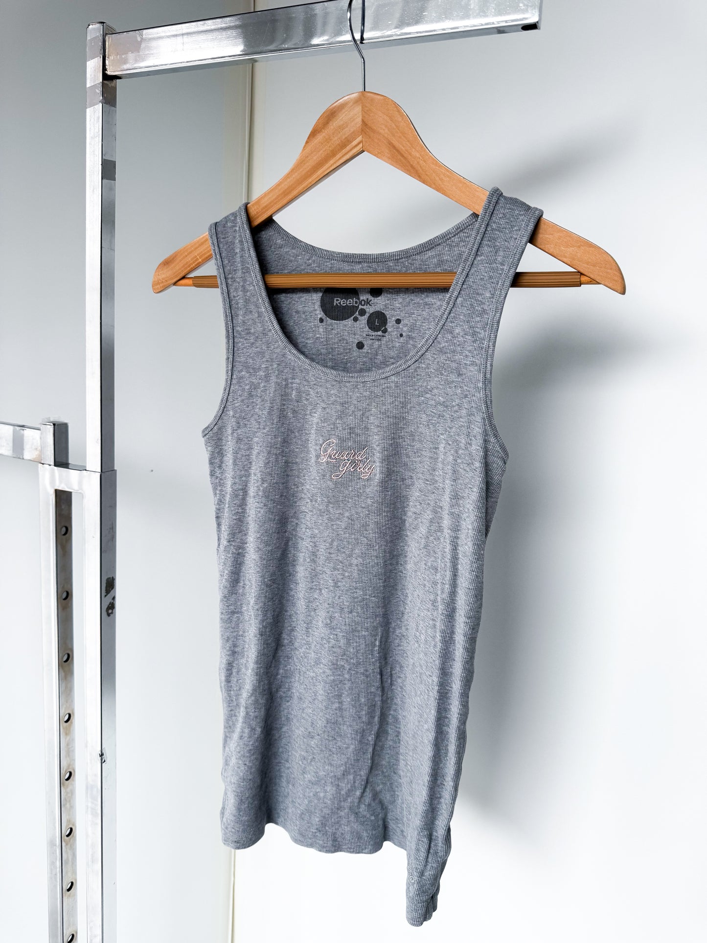 LARGE - REEBOK - GUARD GIRLY TANK