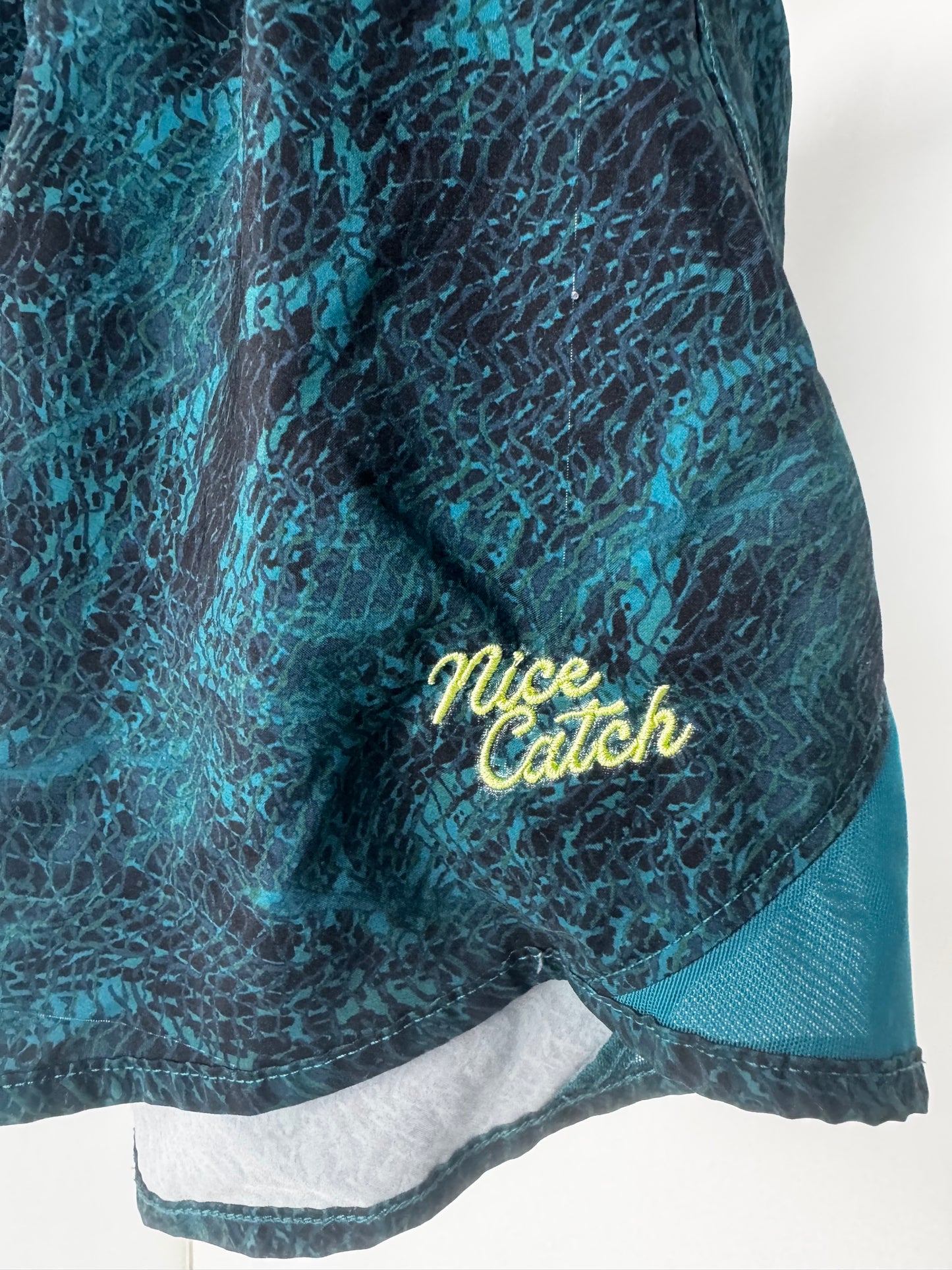 LARGE - ALL IN MOTION - NICE CATCH SHORTS