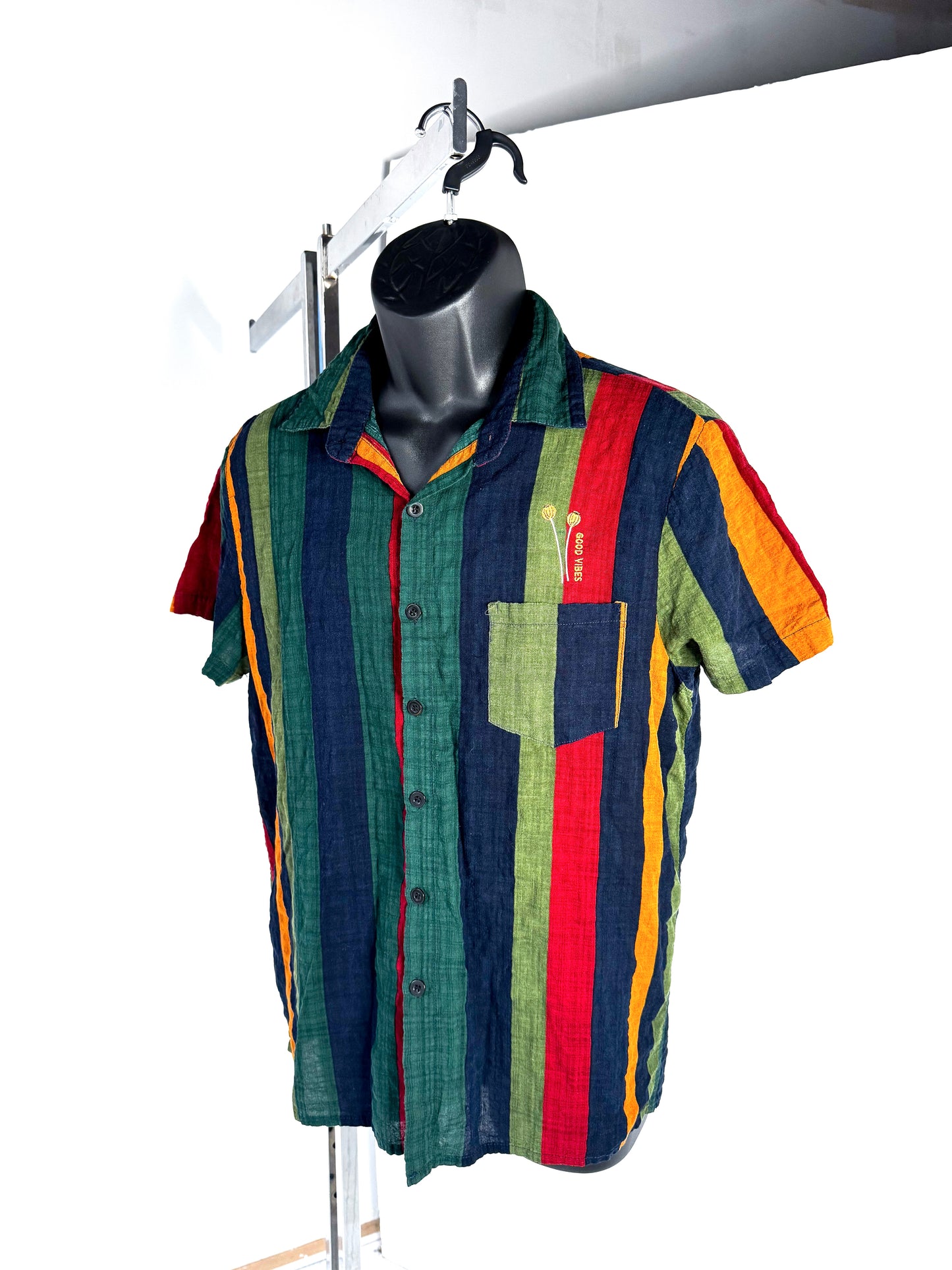 MENS MEDIUM - NO TAG -  GOOD VIBES pocket design