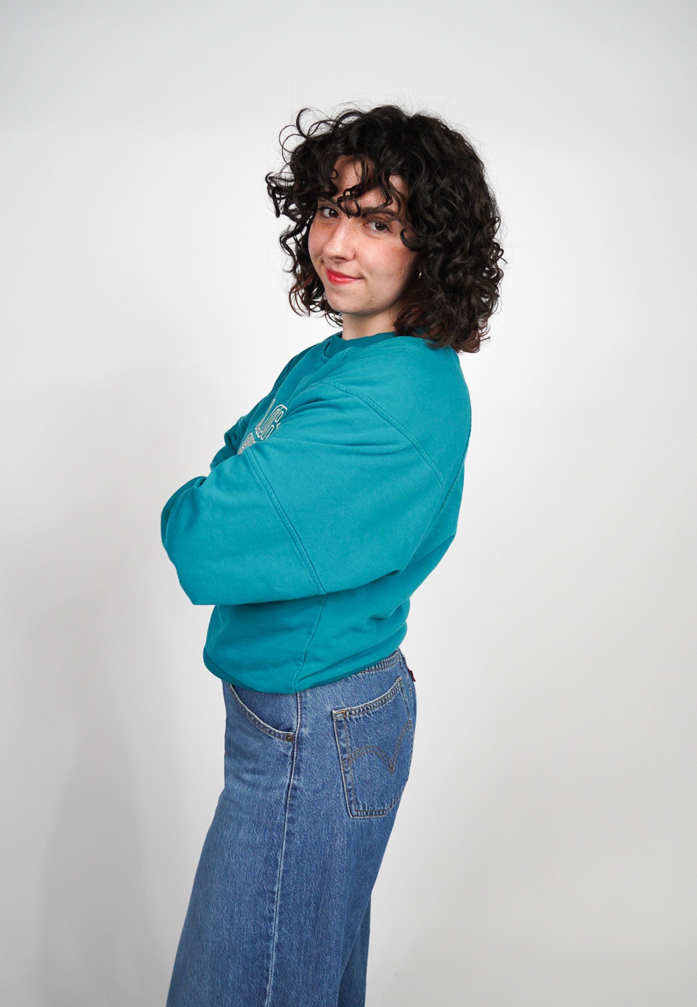 MEDIUM Teal Blue Cropped Crewneck with block "COLOR GUARD" design