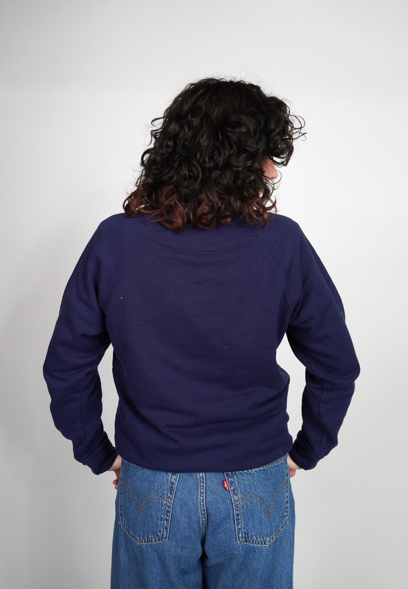 MEDIUM -CHAMPION- Sweatshirt with "Spinning Season" design
