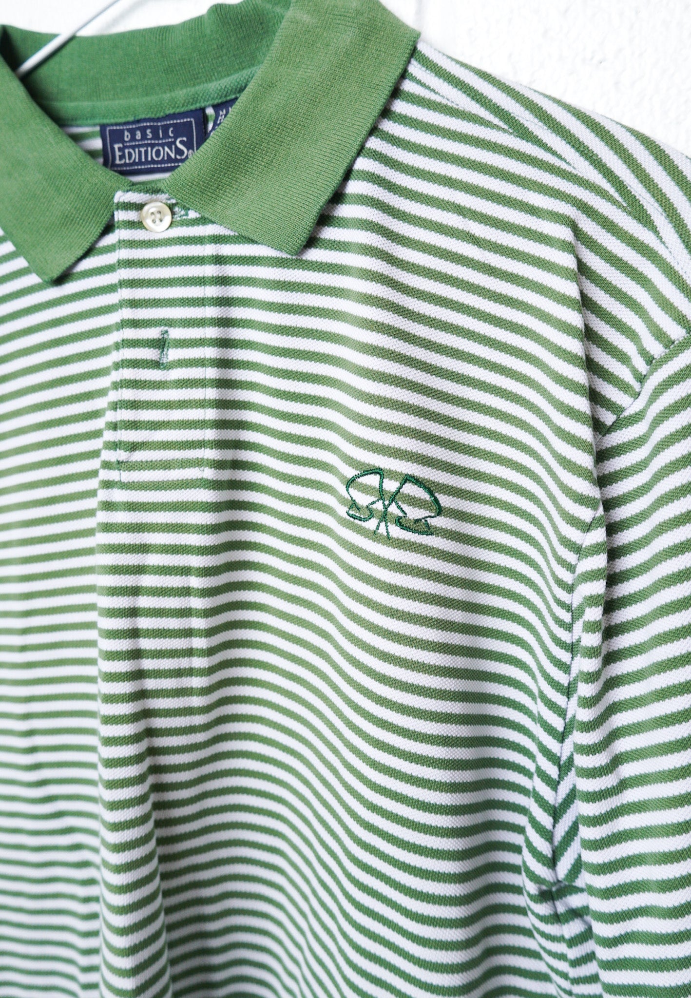 MEDIUM Unisex Polo with Flag Logo Design