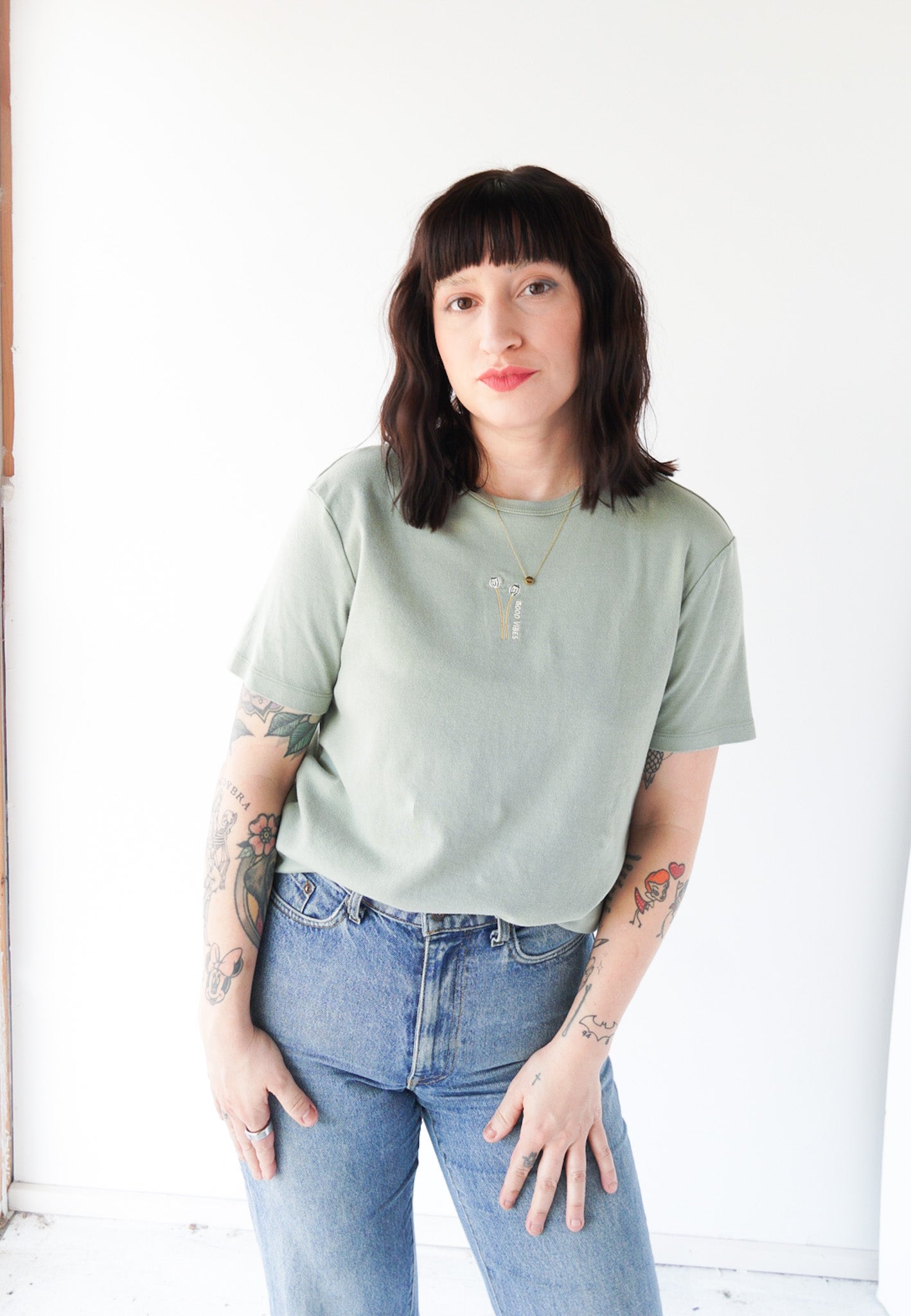 SMALL -BANANA REPUBLIC - PERCUSSION GOOD VIBES TEE