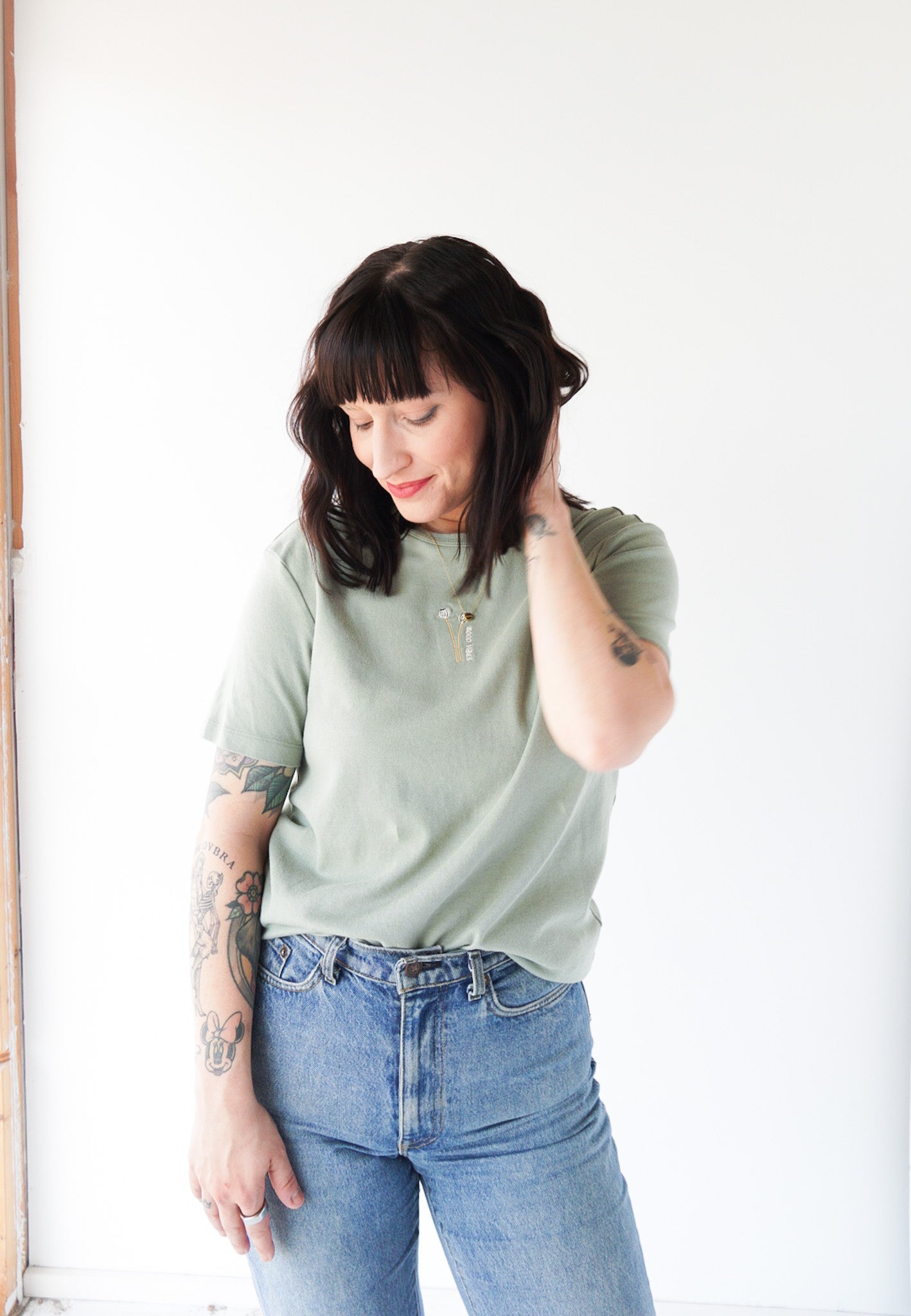 SMALL -BANANA REPUBLIC - PERCUSSION GOOD VIBES TEE