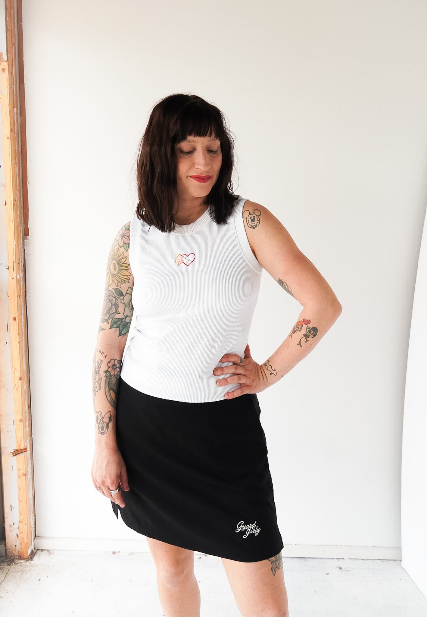 MEDIUM - 32 COOL - GUARD GIRLY SKIRT