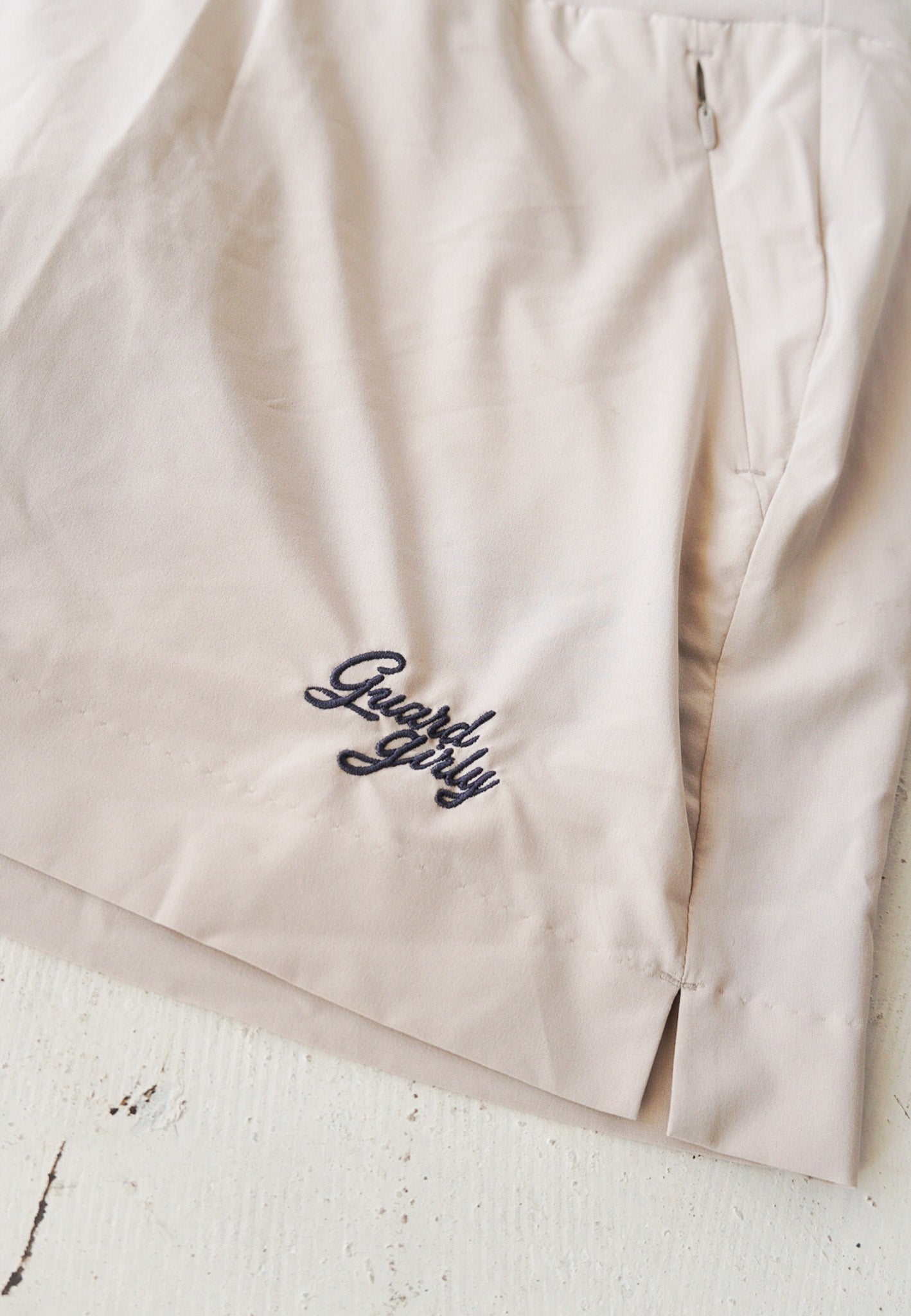 MEDIUM - ATHLETA - GUARD GIRLY SKIRT