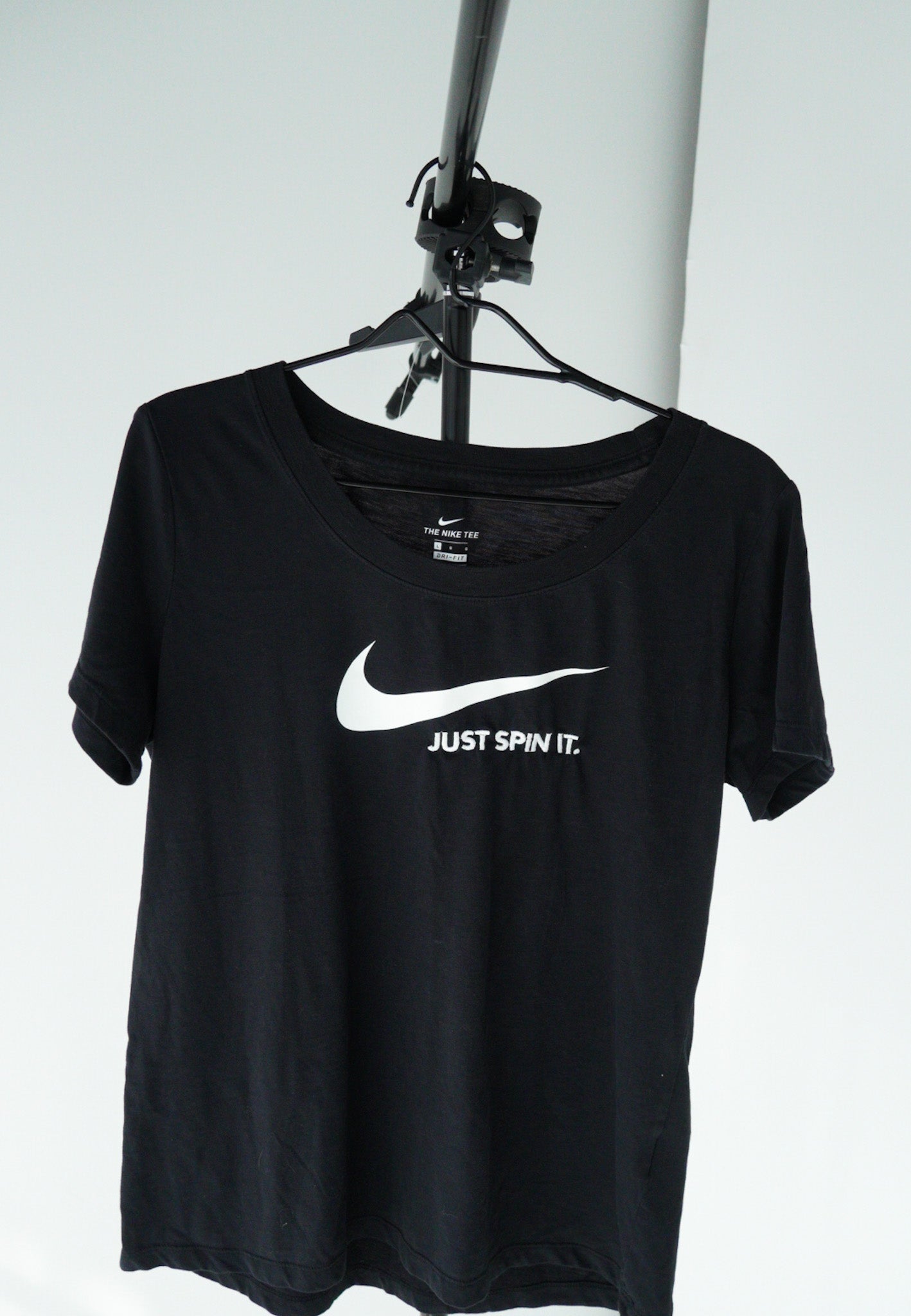 LARGE - NIKE - JUST SPIN IT ATHLETIC TEE