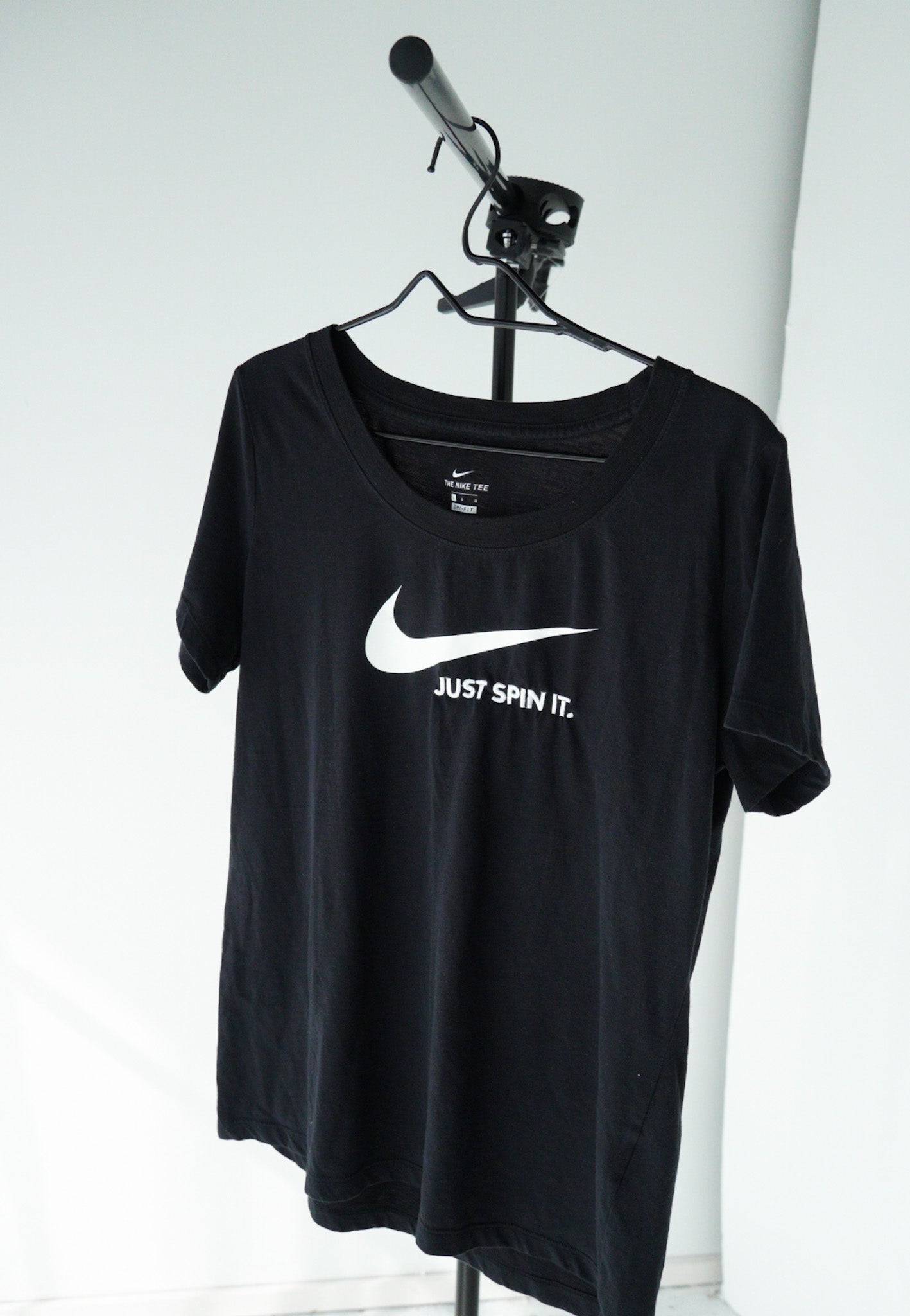 LARGE - NIKE - JUST SPIN IT ATHLETIC TEE