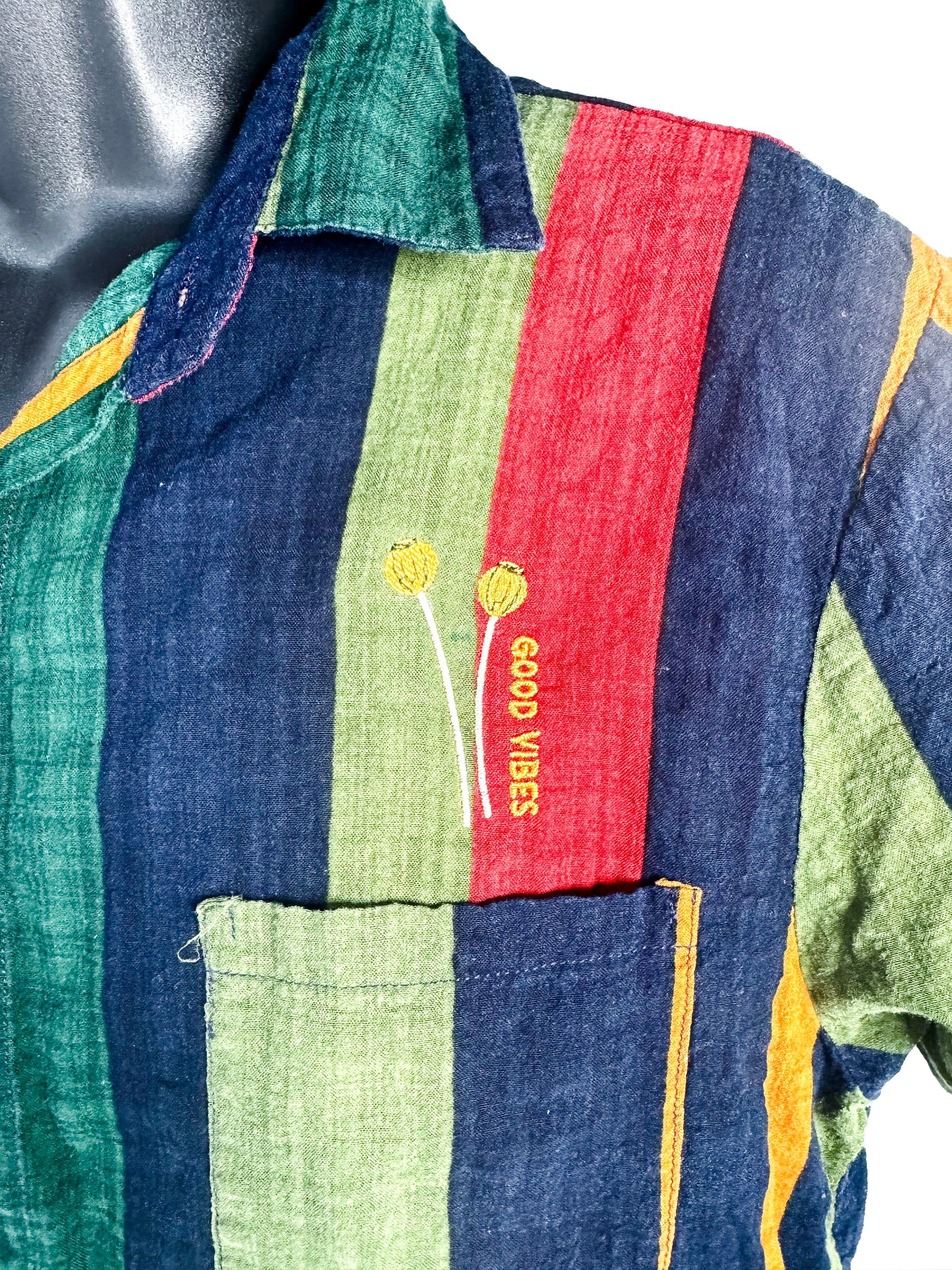 MENS MEDIUM - NO TAG -  GOOD VIBES pocket design