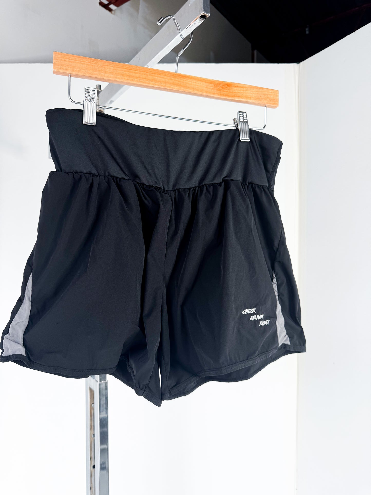 WOMENS XLARGE- CADMUS - CHECK ADJUST RESET SHORTS