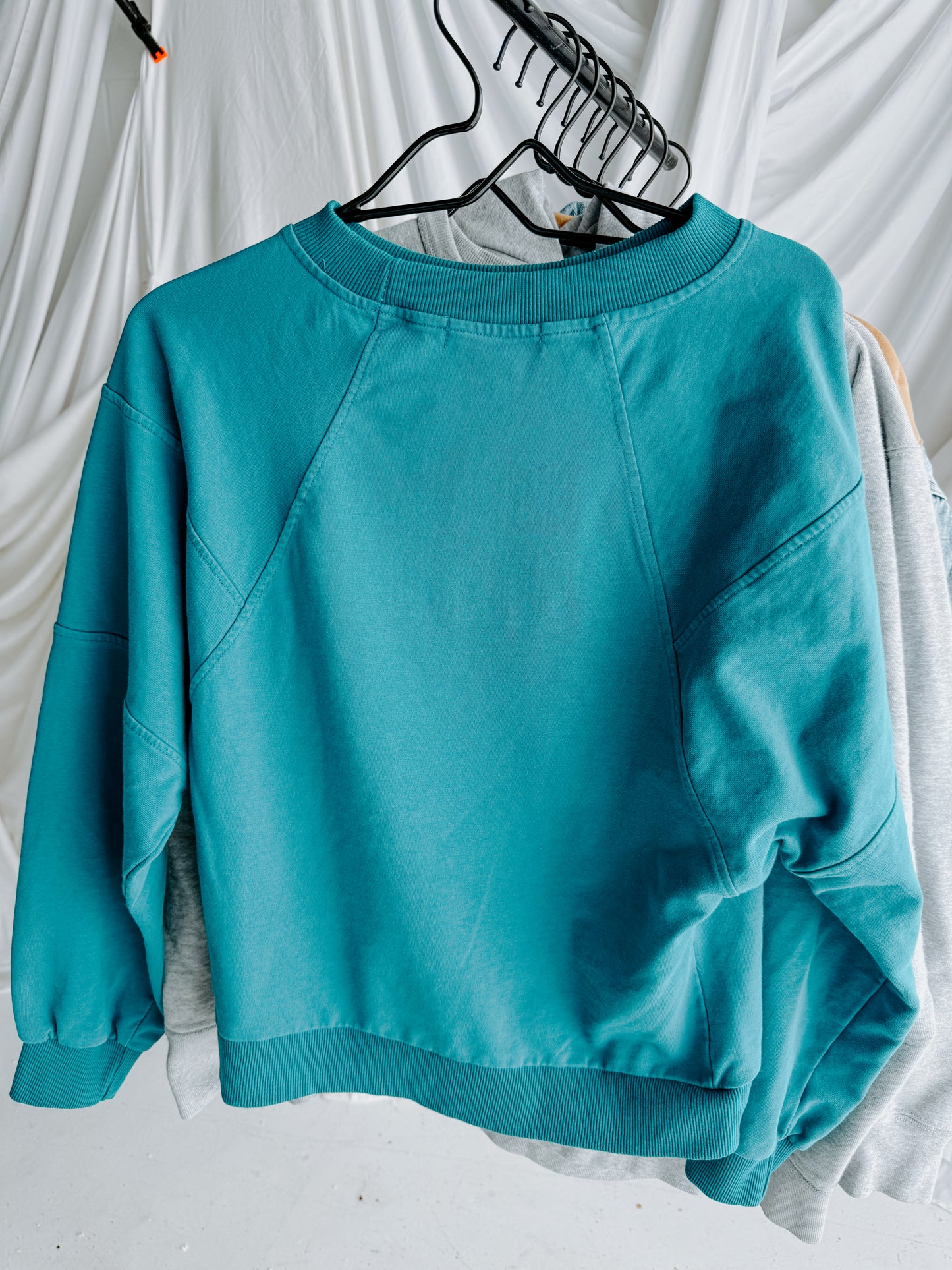MEDIUM Teal Blue Cropped Crewneck with block "COLOR GUARD" design