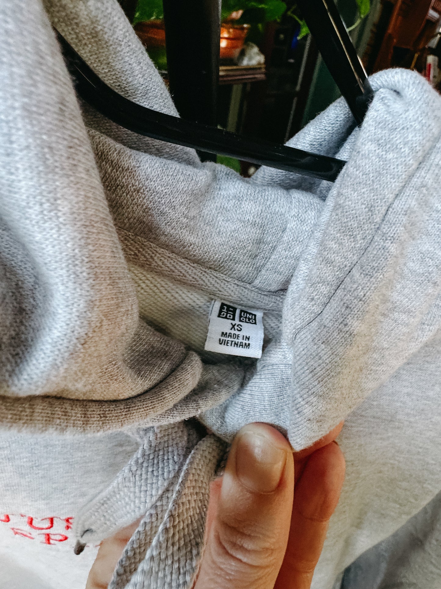 X-SMALL -UNIQLO- Grey "Just Keep Spinning" Hoodie
