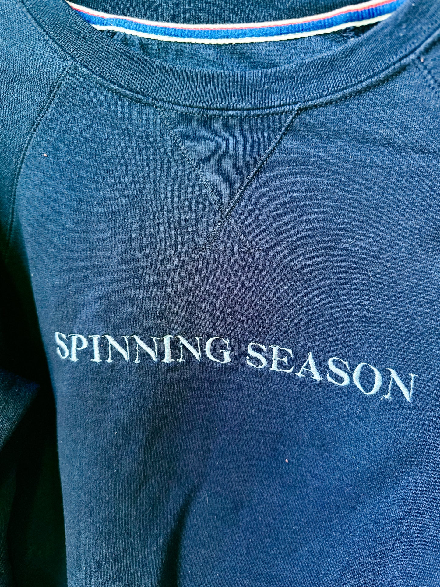 MEDIUM -CHAMPION- Sweatshirt with "Spinning Season" design