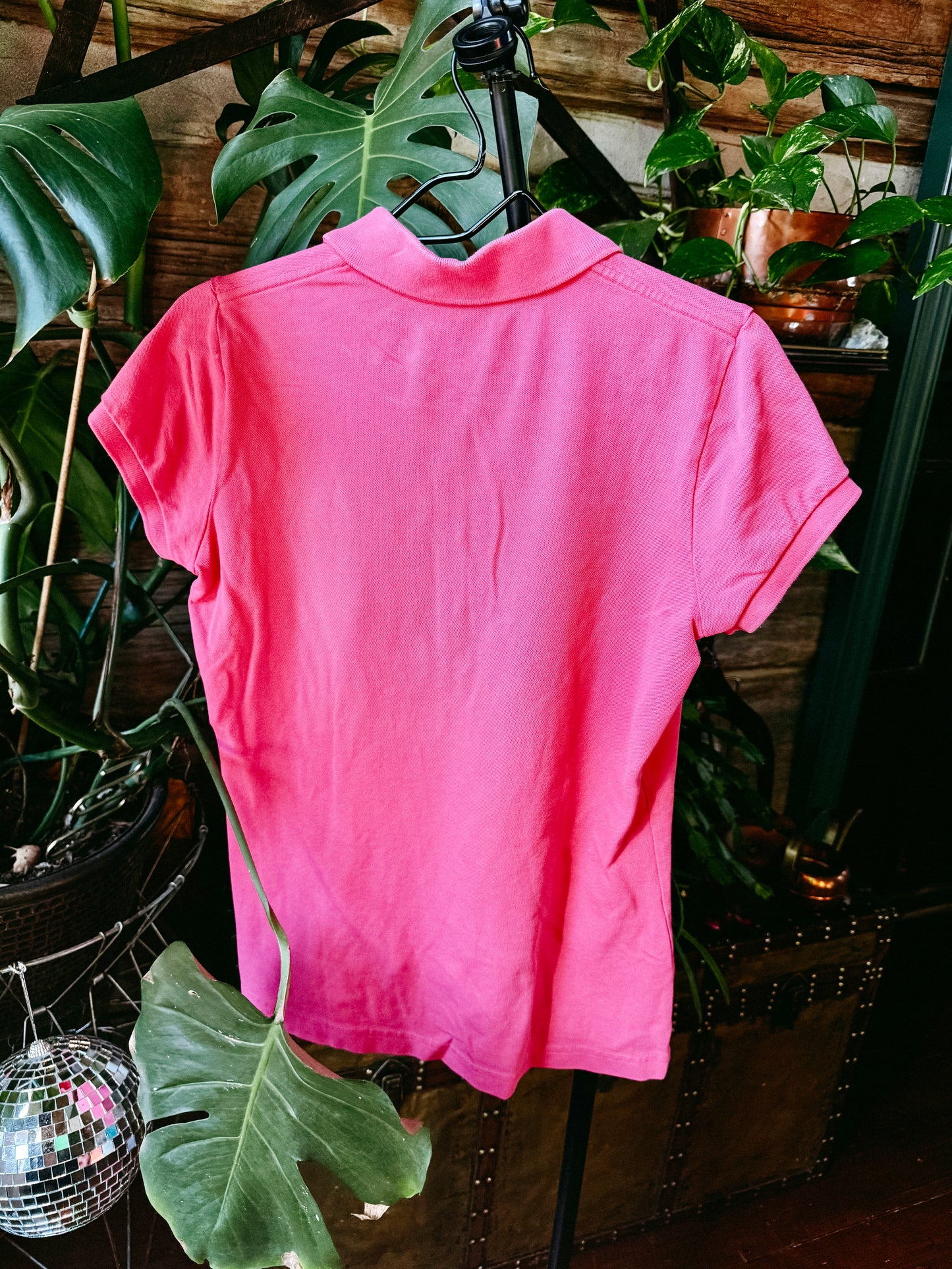 LARGE -LILY PULITZER-  Polo with pocket area Flag Logo design