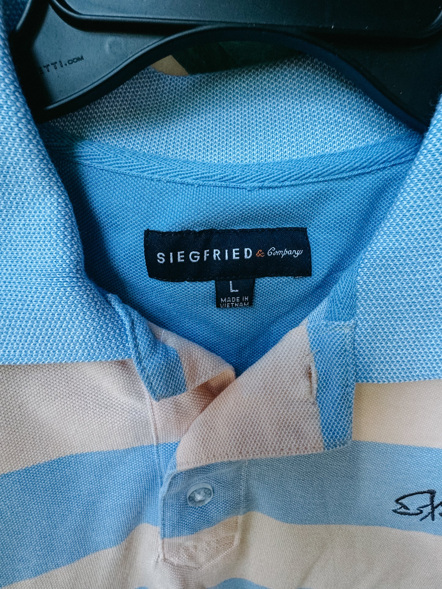 LARGE -SIEGFRIED AND COMPANY-  Polo with Flag Logo design