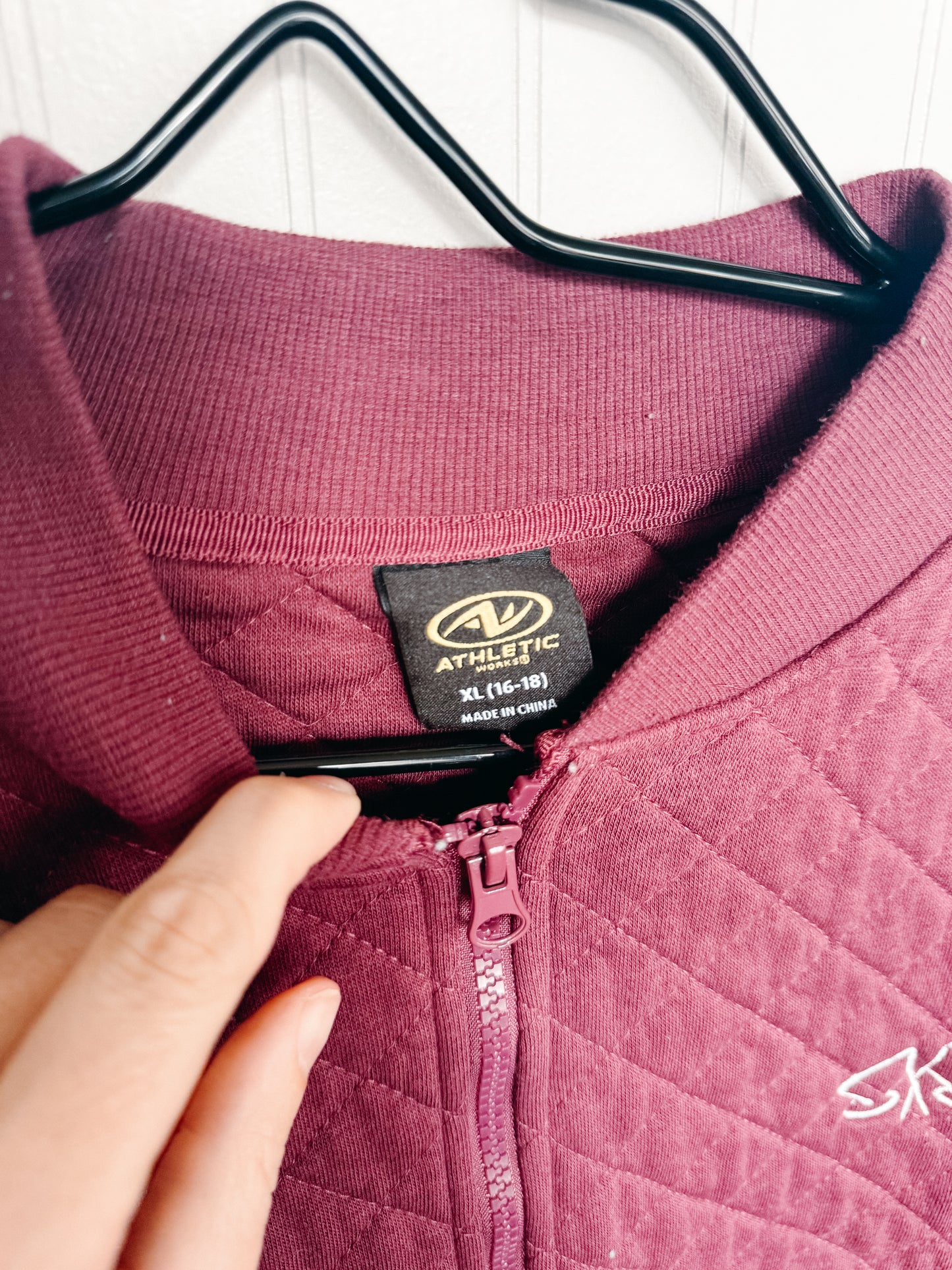 XLARGE Quilted Jacket with "Apres Spin" design