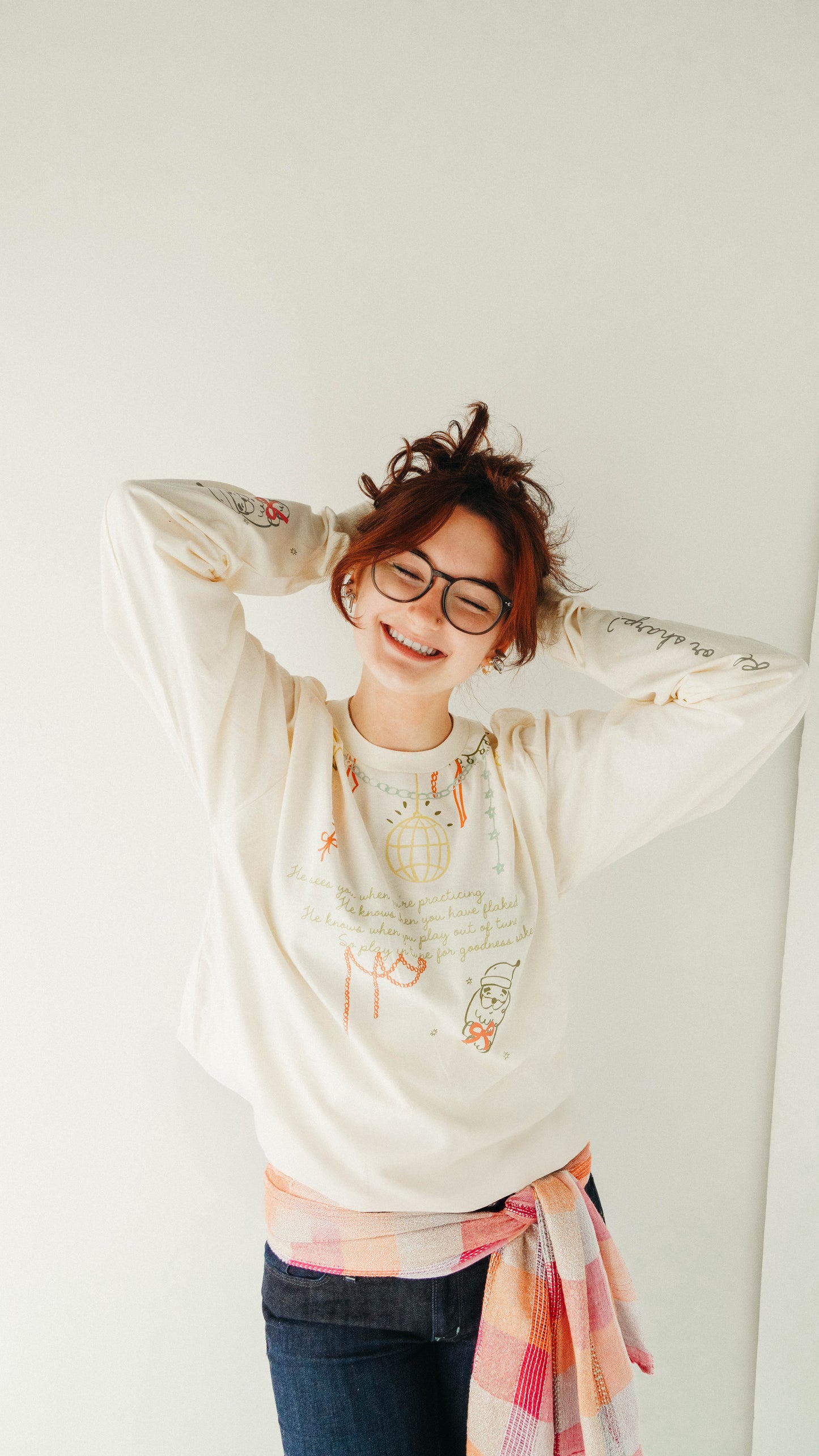 PLAY IN TUNE CHRISTMAS GARLAND LONG SLEEVE TSHIRT