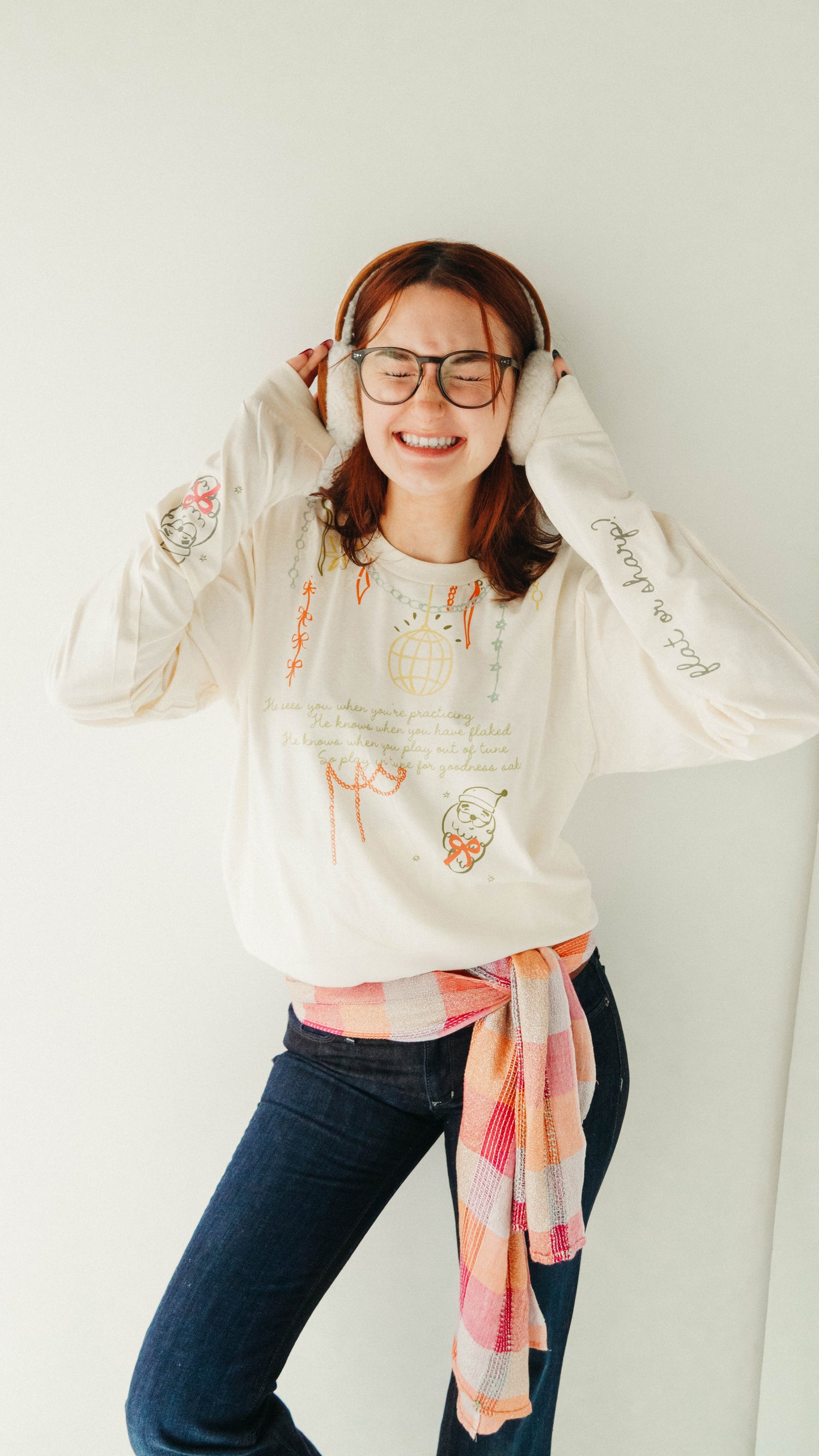 PLAY IN TUNE CHRISTMAS GARLAND LONG SLEEVE TSHIRT